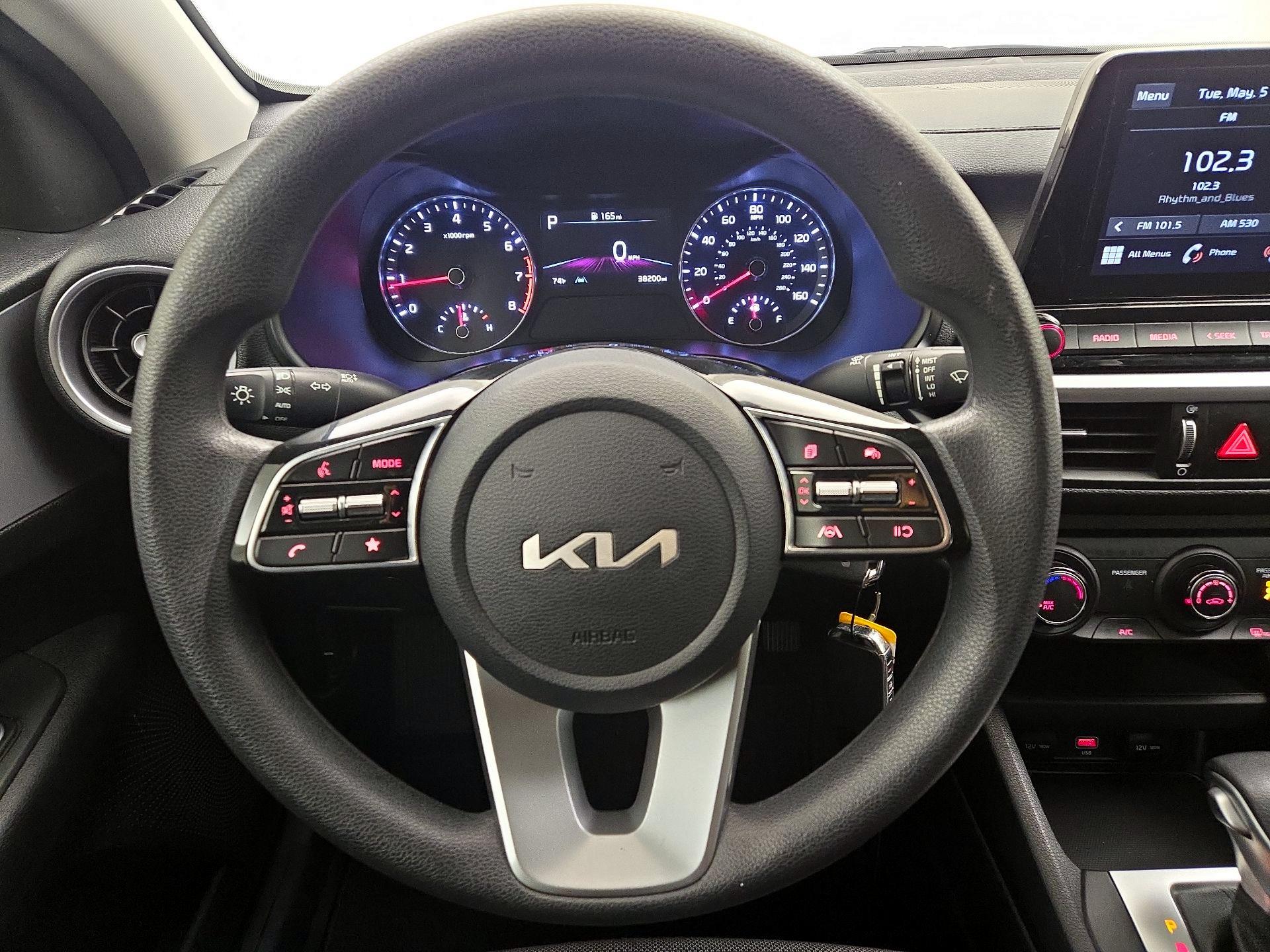 Thumbnail: 2023 Kia Forte - 10
