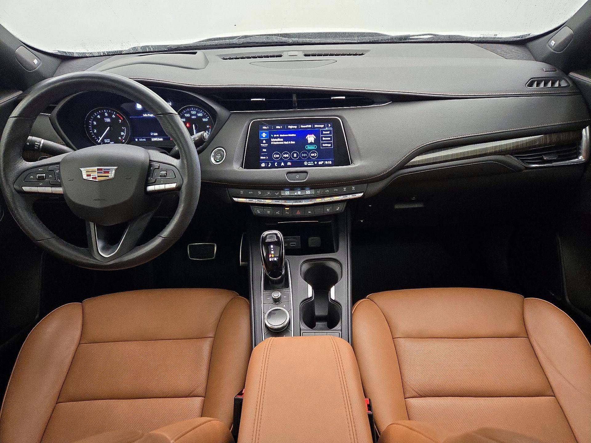 Thumbnail: 2023 Cadillac XT4 - 9