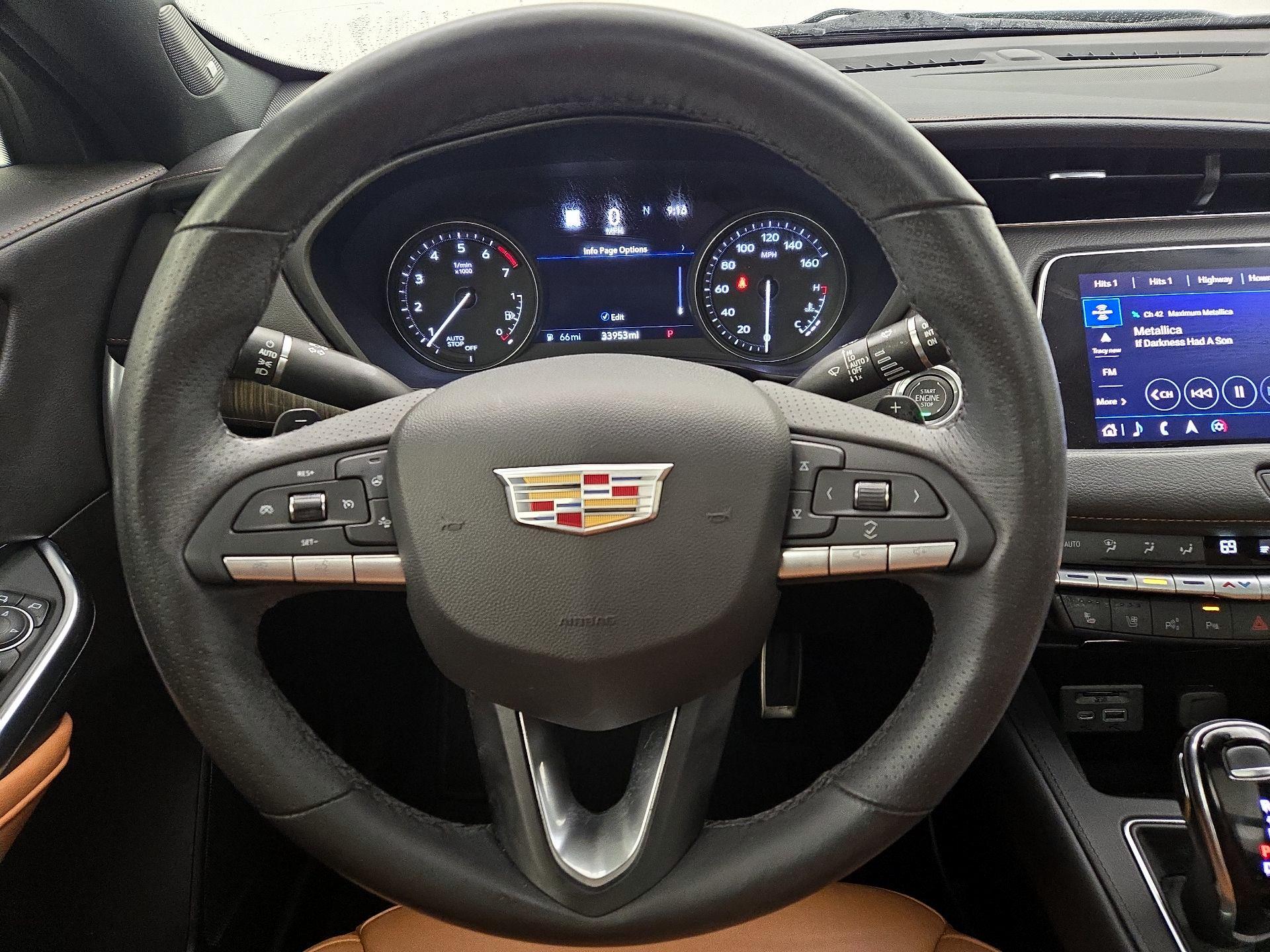 Thumbnail: 2023 Cadillac XT4 - 10