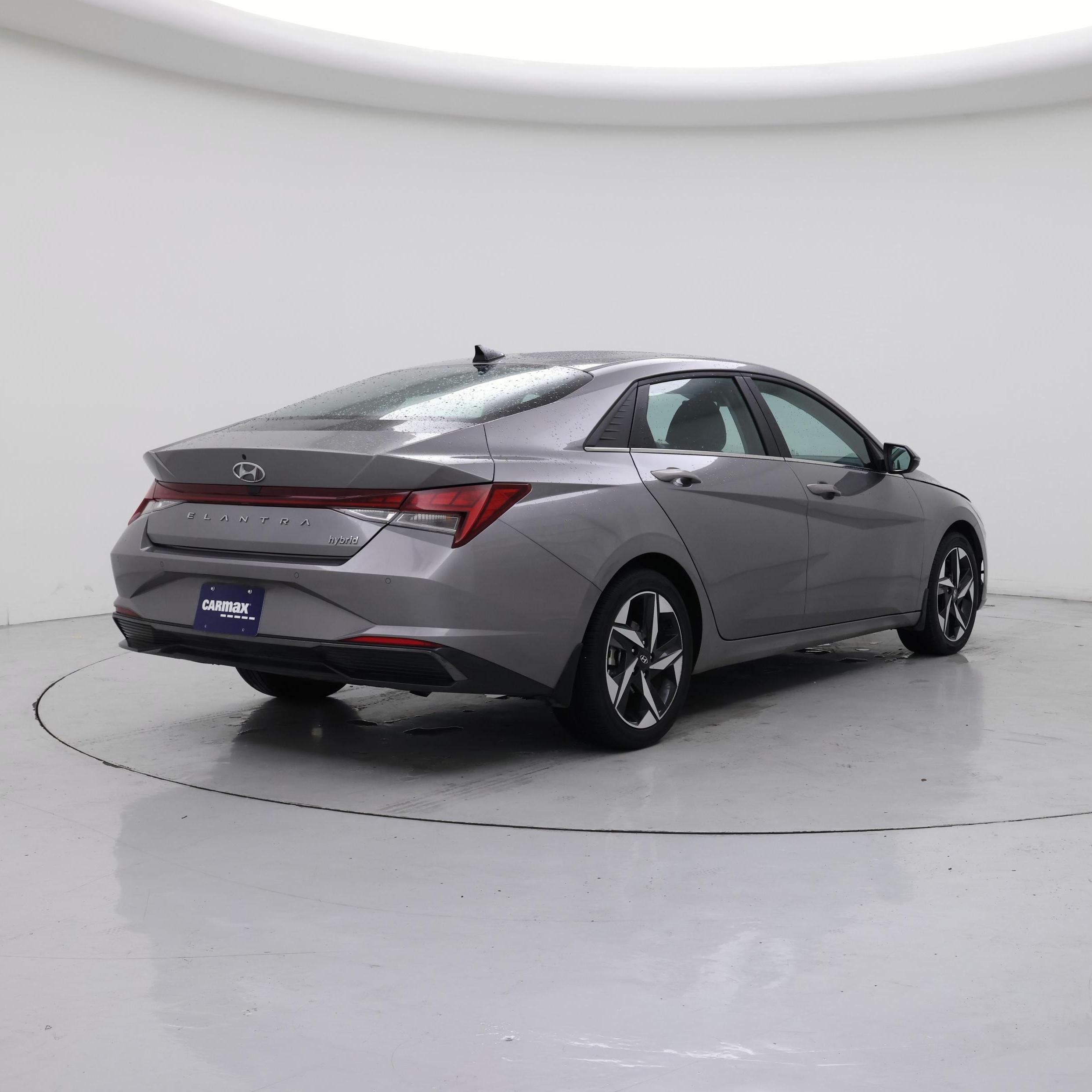 Thumbnail: 2023 Hyundai Elantra - 8