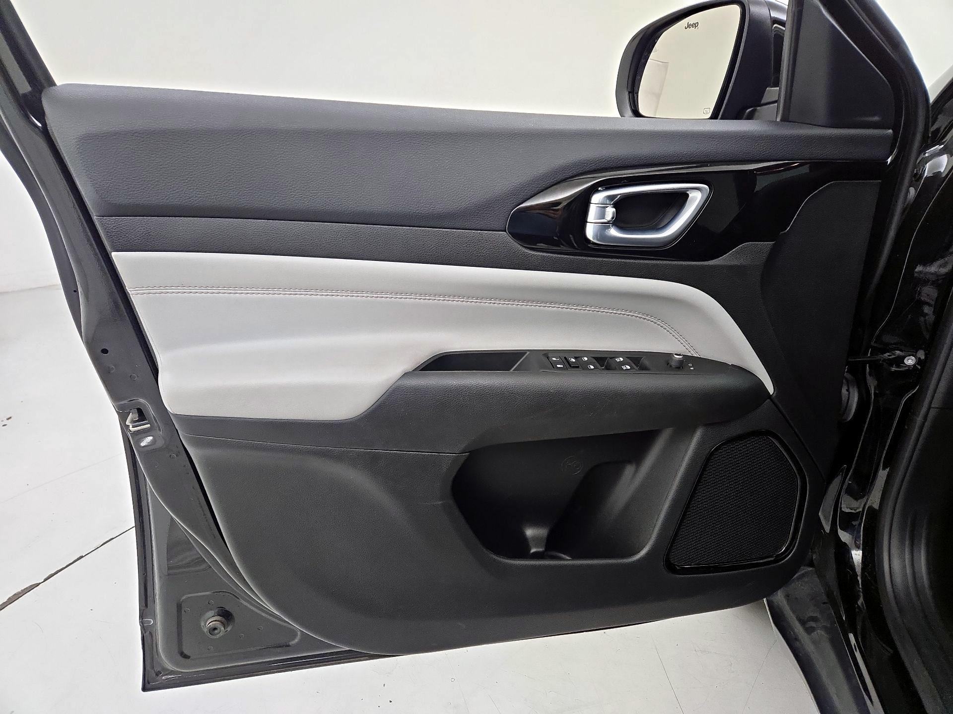 Thumbnail: 2024 Jeep Compass - 12