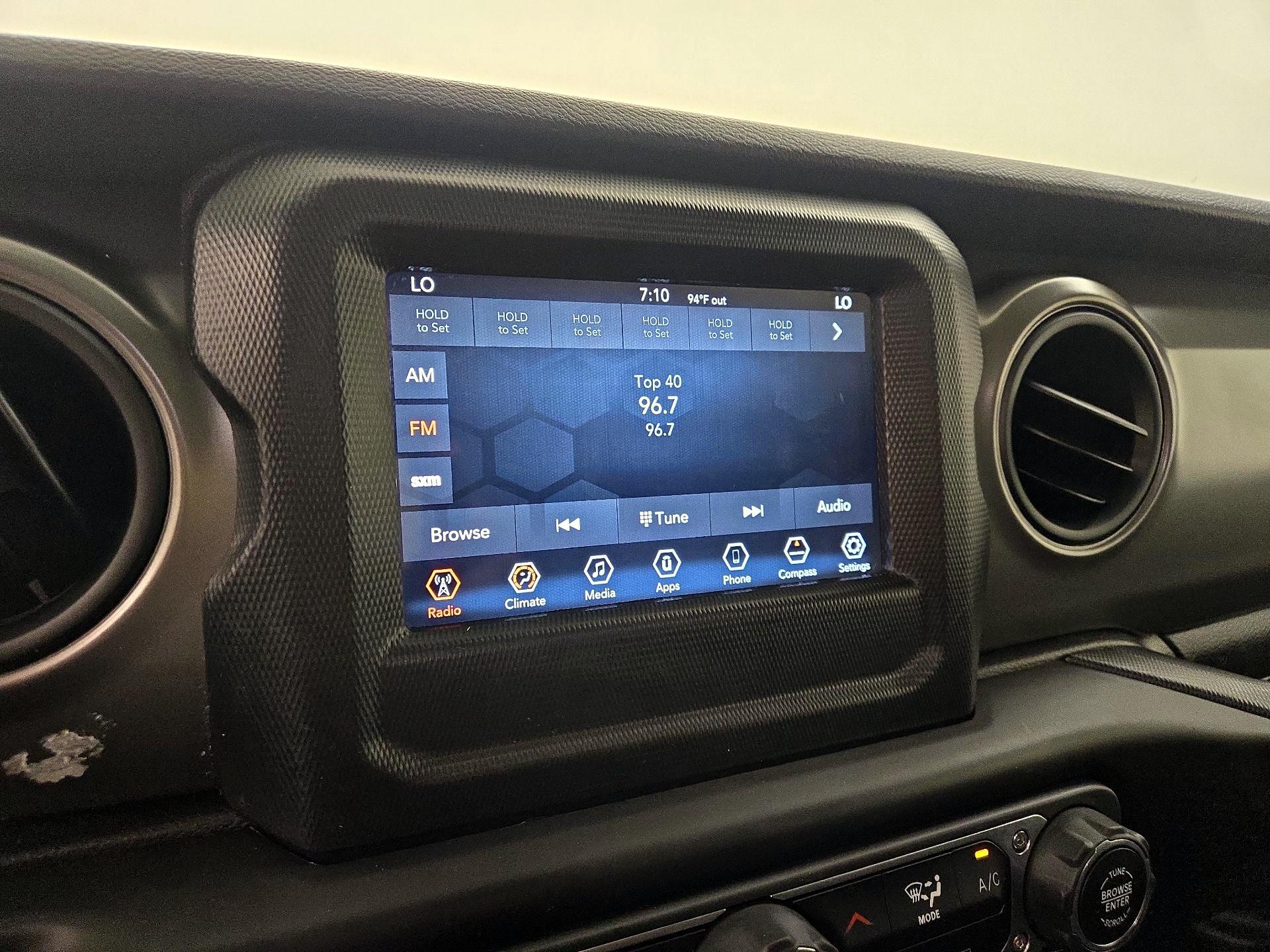 Thumbnail: 2022 Jeep Wrangler - 15