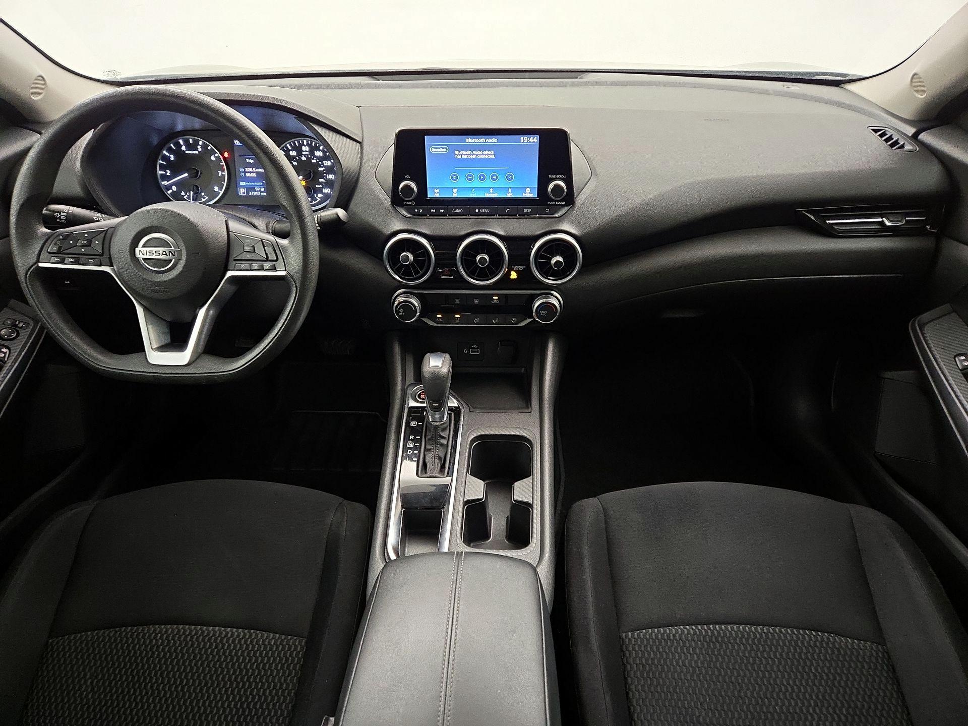 Thumbnail: 2020 Nissan Sentra - 9
