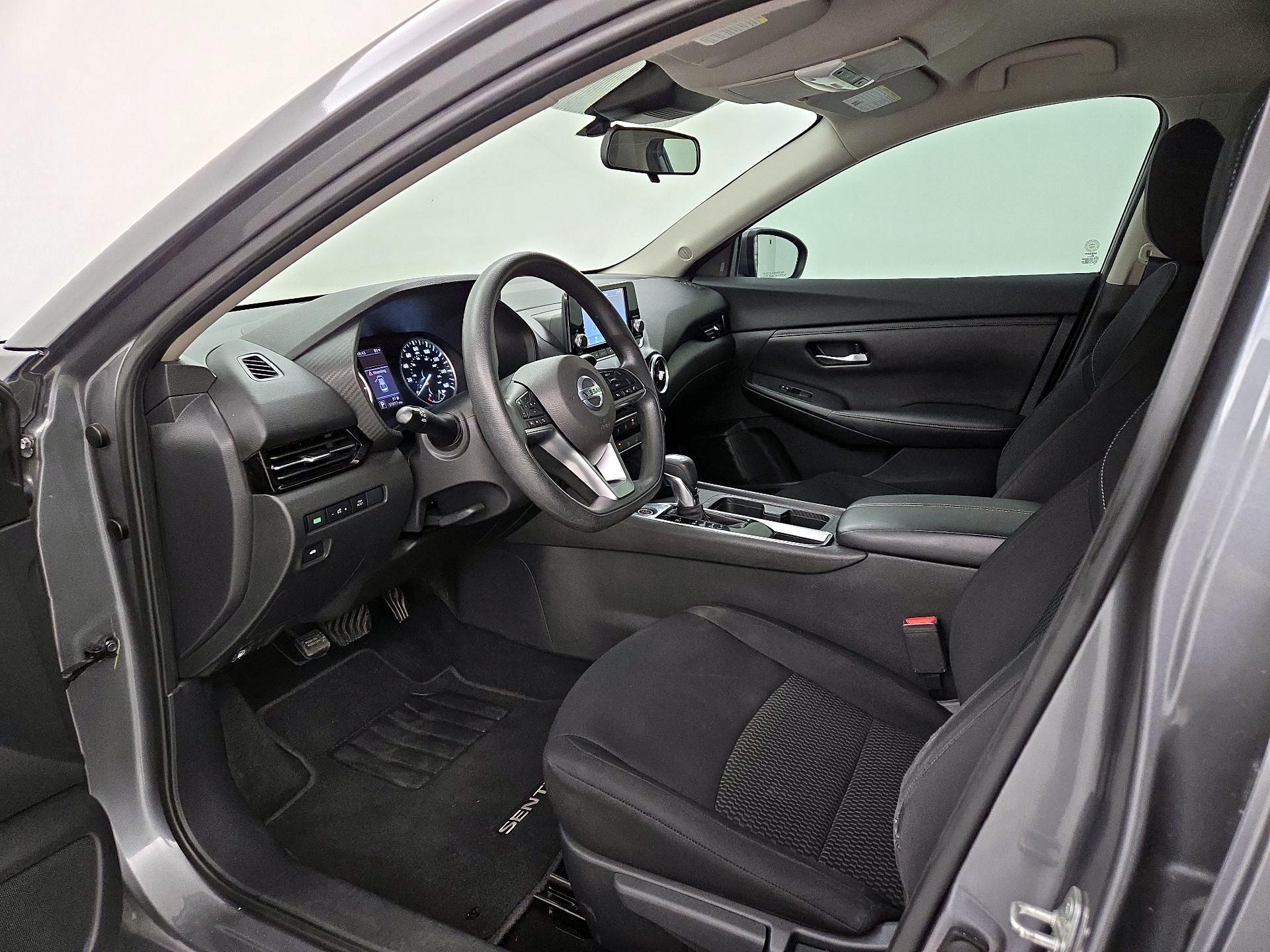 Thumbnail: 2020 Nissan Sentra - 11