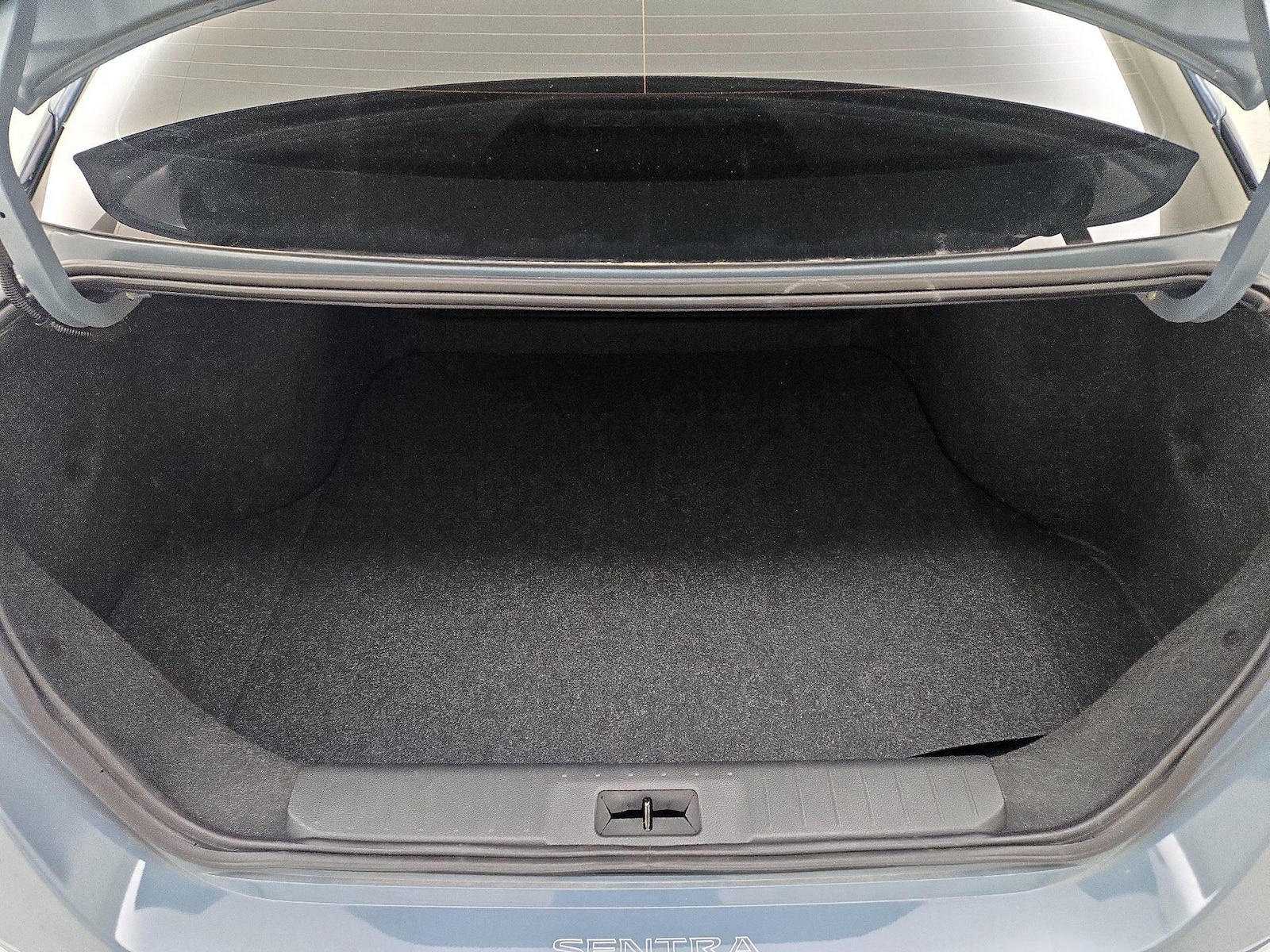 2024 Nissan Sentra SR - Photo 21