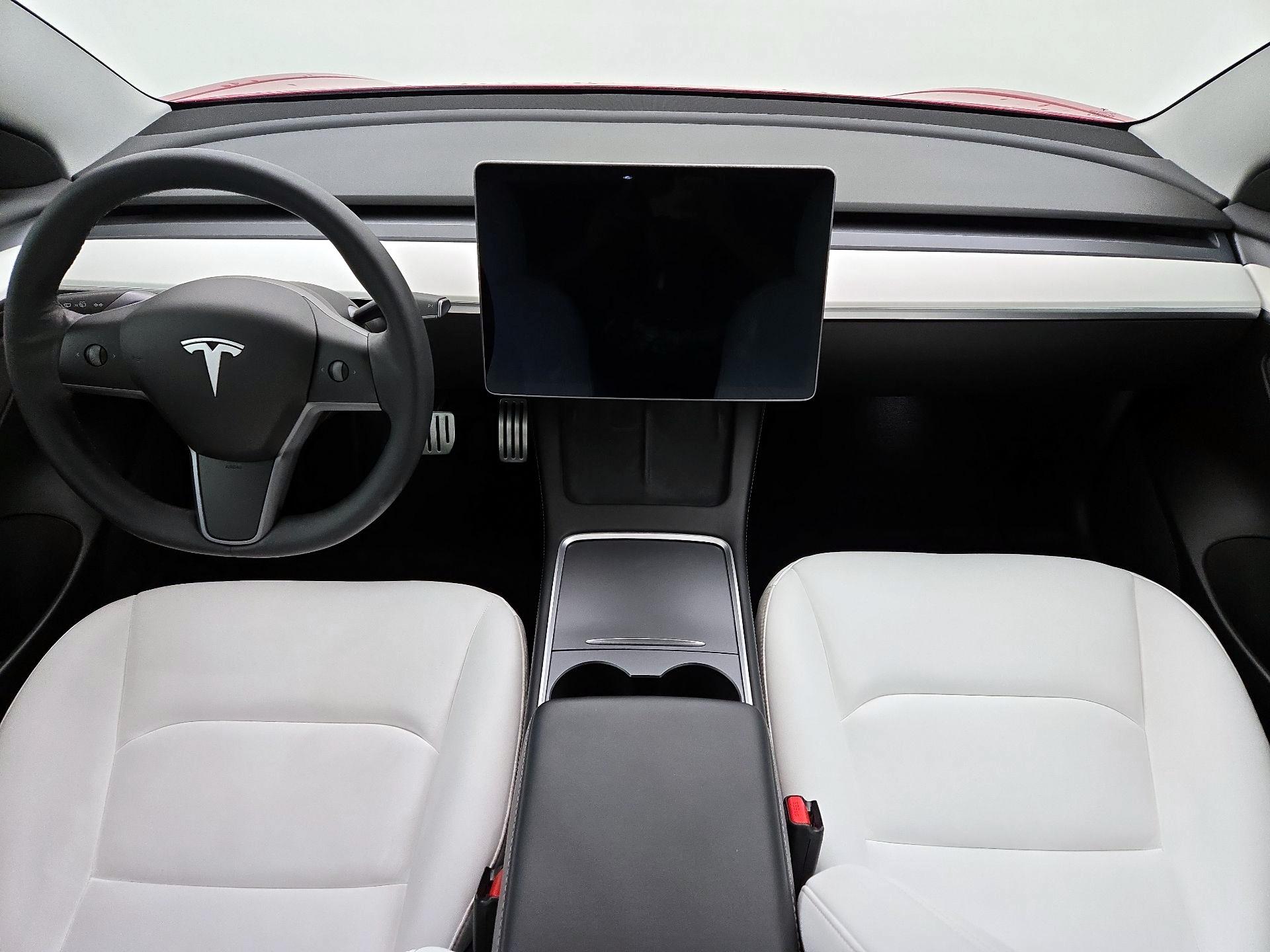Thumbnail: 2021 Tesla Model 3 - 9