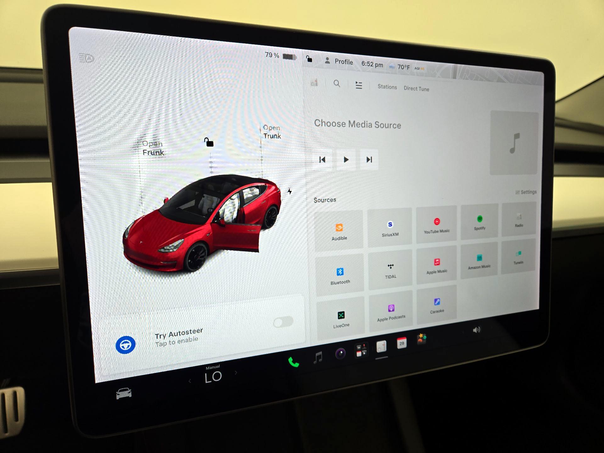 Thumbnail: 2021 Tesla Model 3 - 15