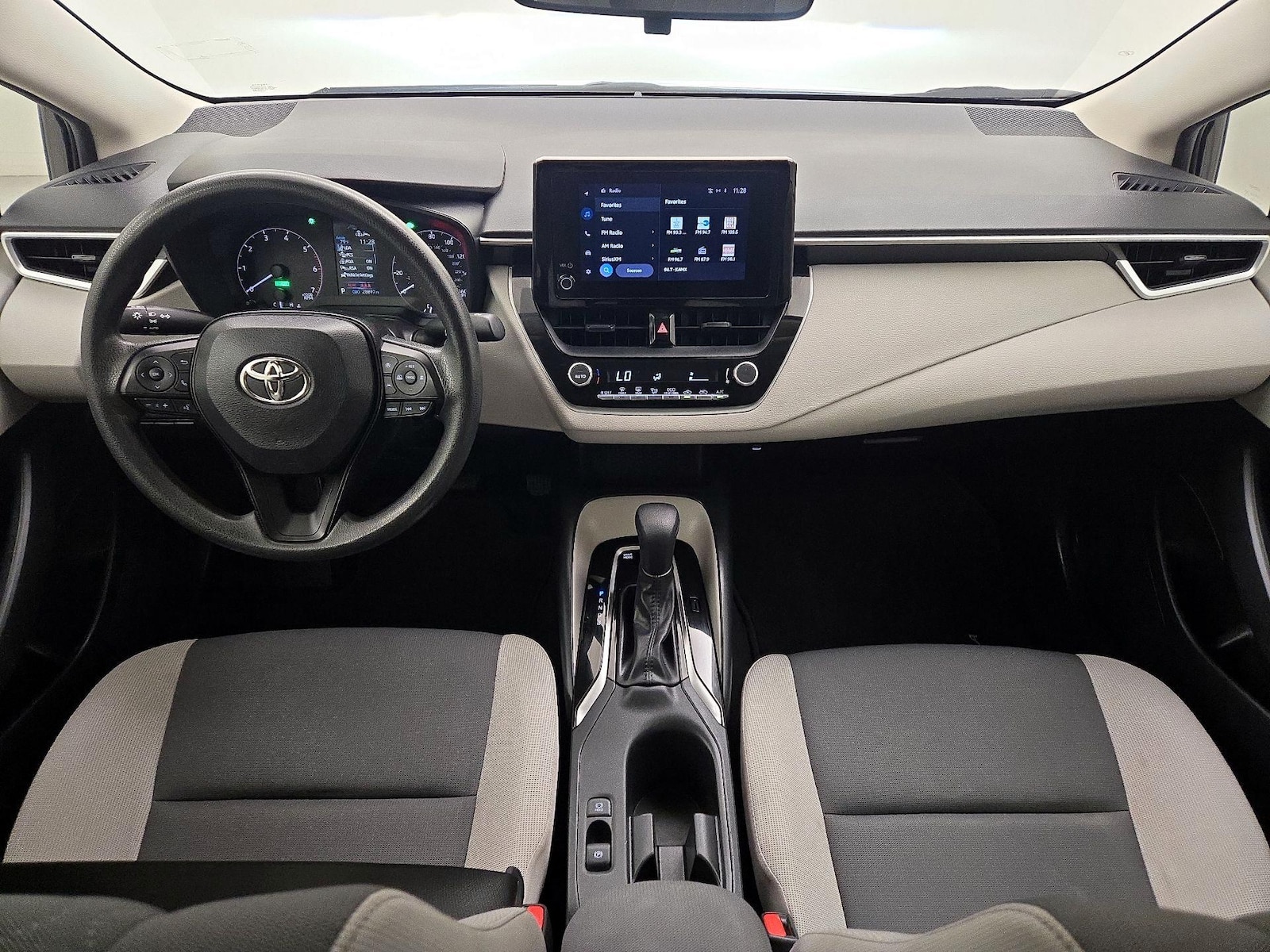 2024 Toyota Corolla LE - Photo 10