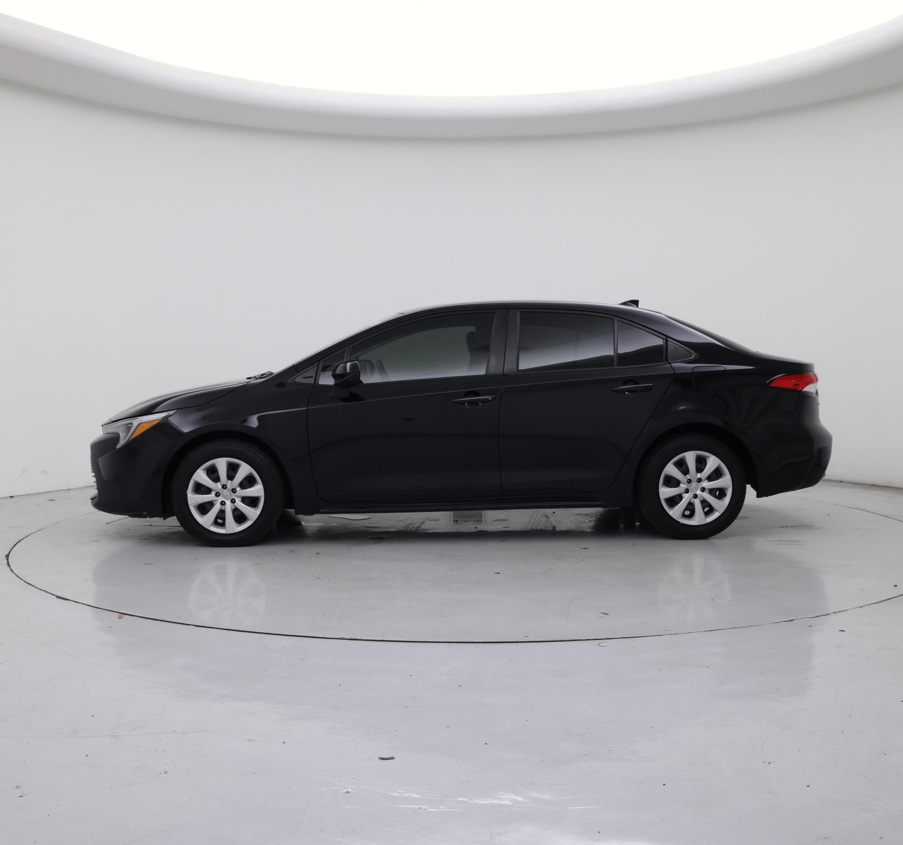 Thumbnail: 2024 Toyota Corolla - 3
