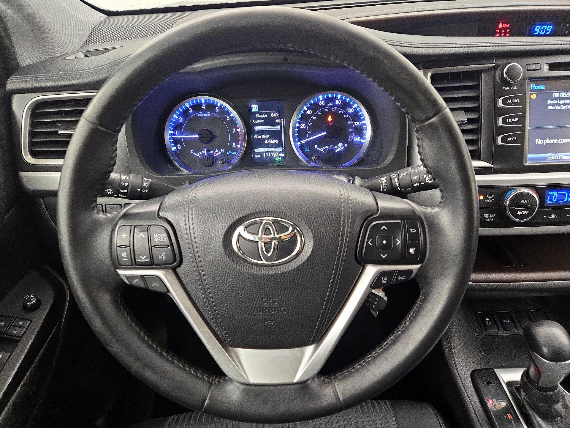 Thumbnail: 2019 Toyota Highlander - 10