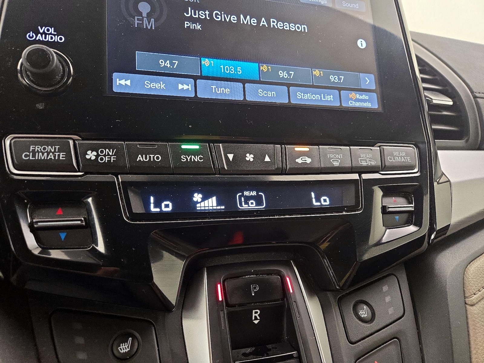 2019 Honda Odyssey EX - Photo 17