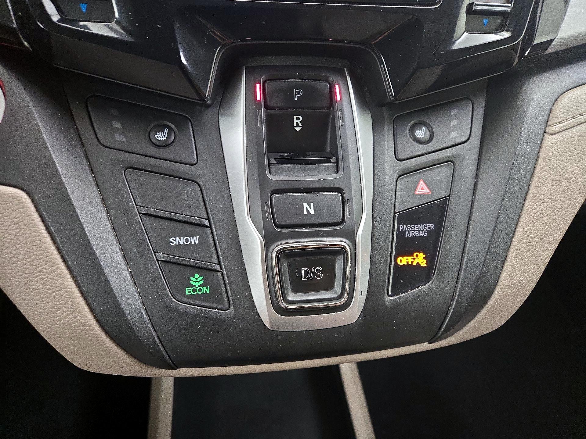 Thumbnail: 2019 Honda Odyssey - 17