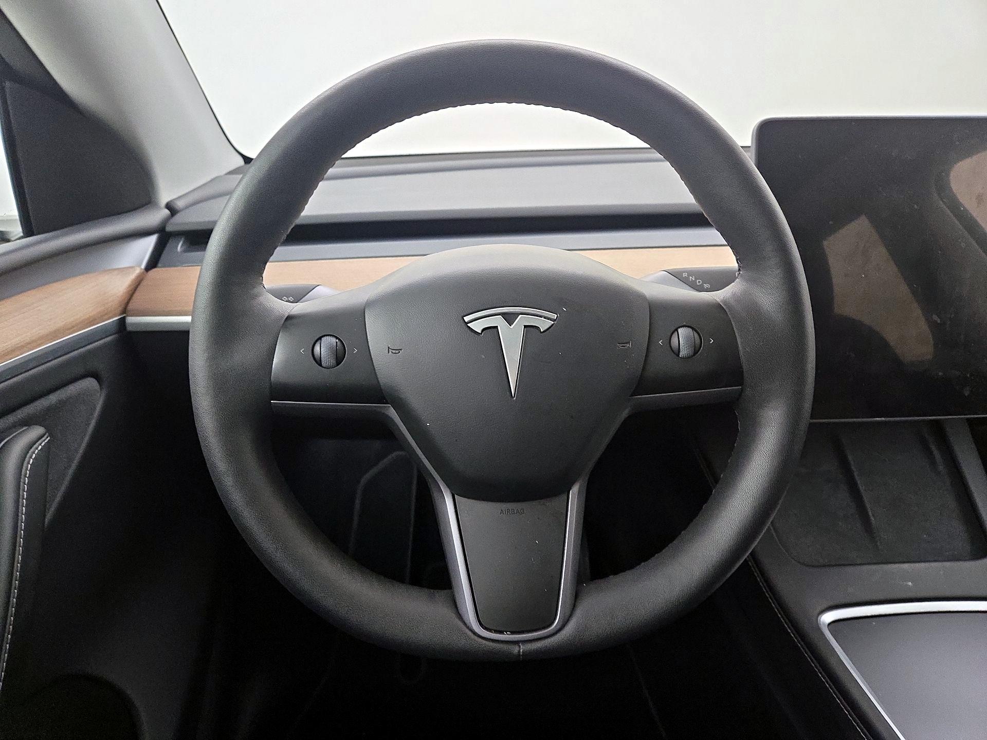 Thumbnail: 2024 Tesla Model Y - 10