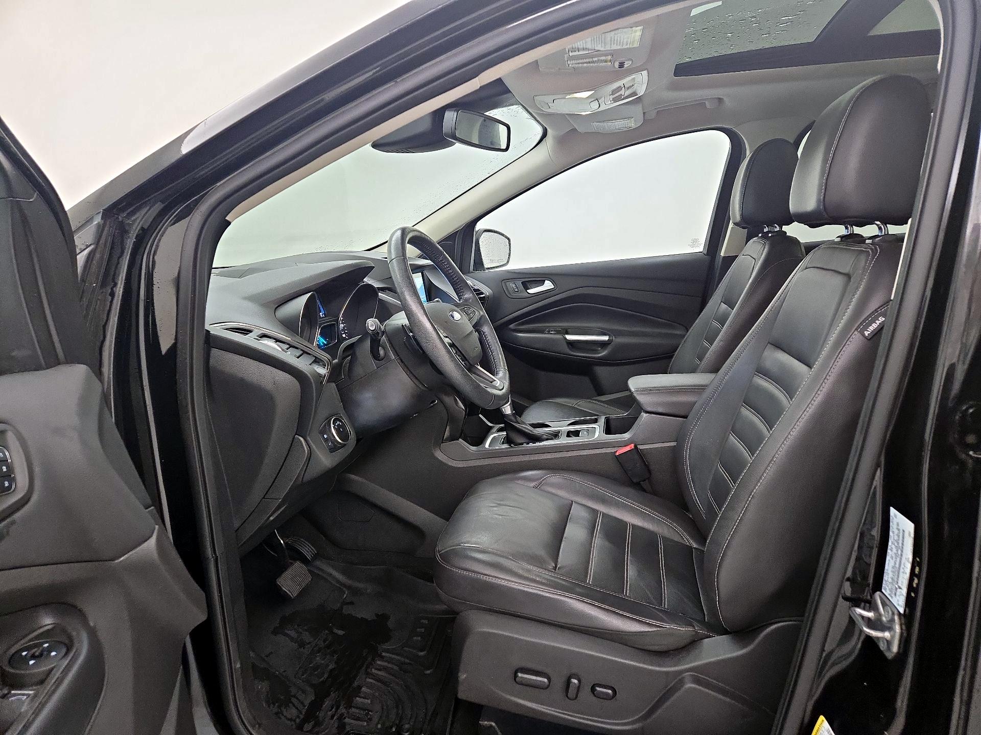 Thumbnail: 2017 Ford Escape - 11