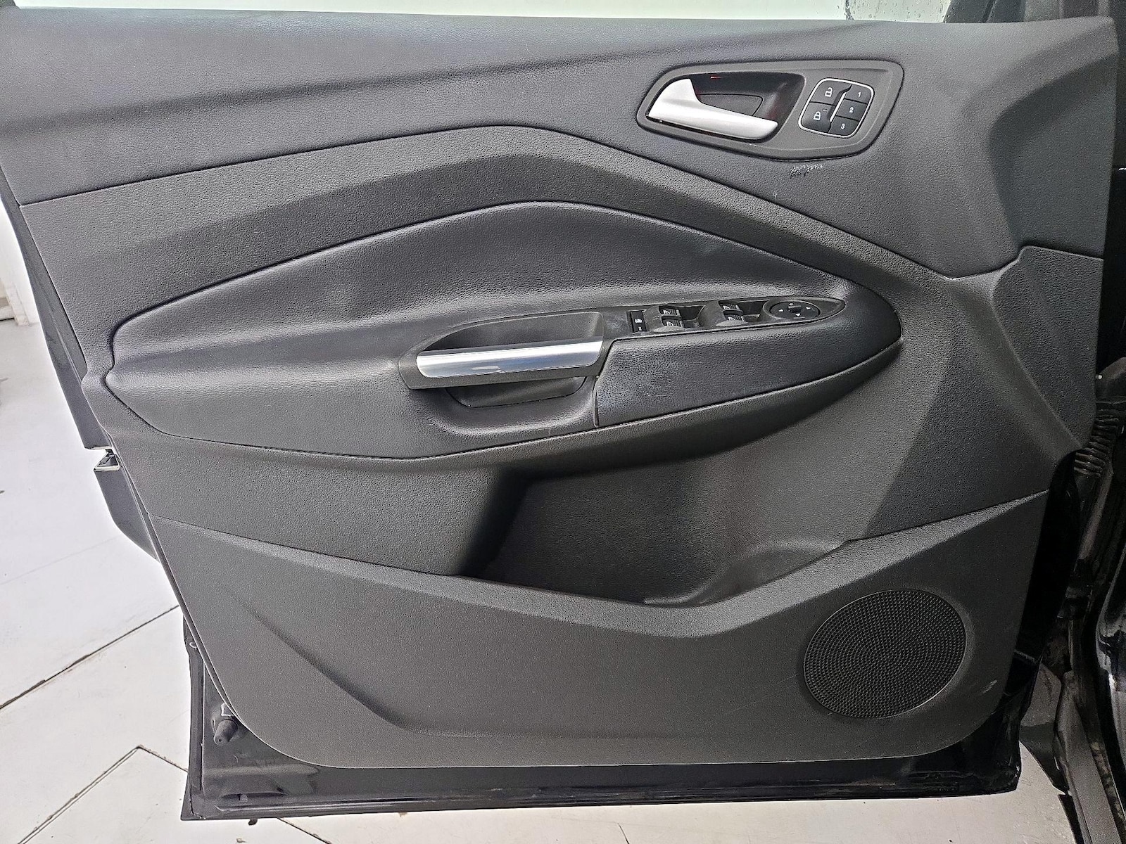 2017 Ford Escape Titanium - Photo 13
