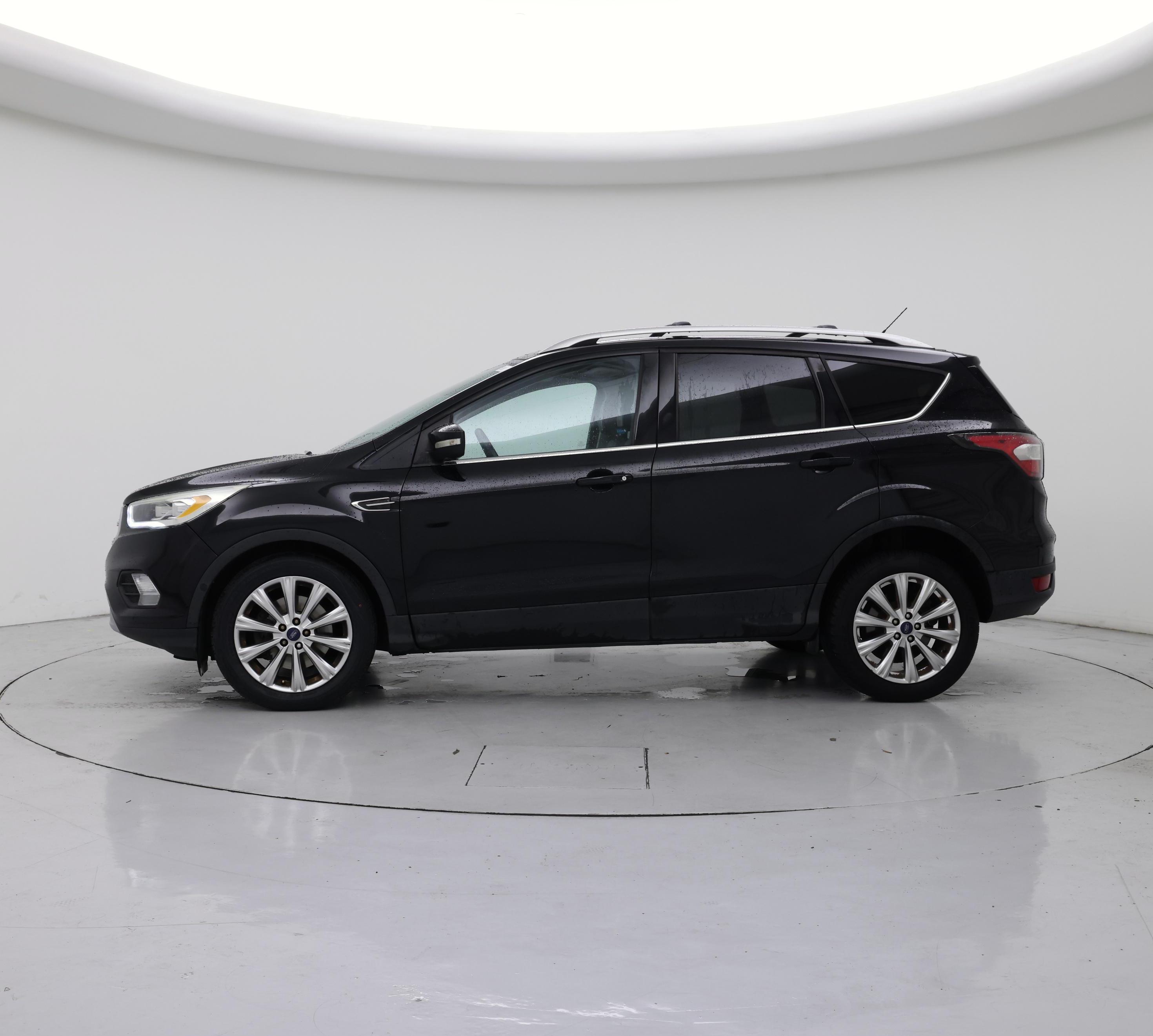 Thumbnail: 2017 Ford Escape - 3