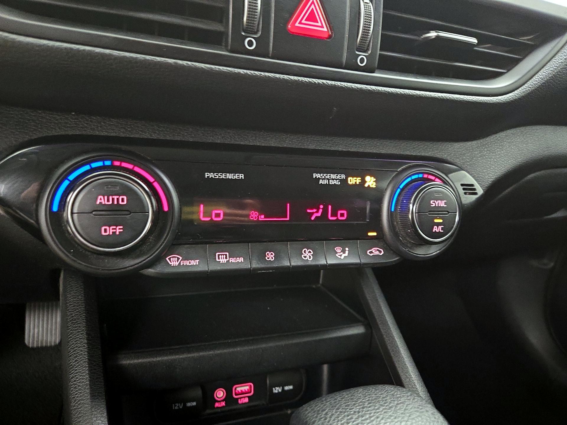 Thumbnail: 2019 Kia Forte - 16