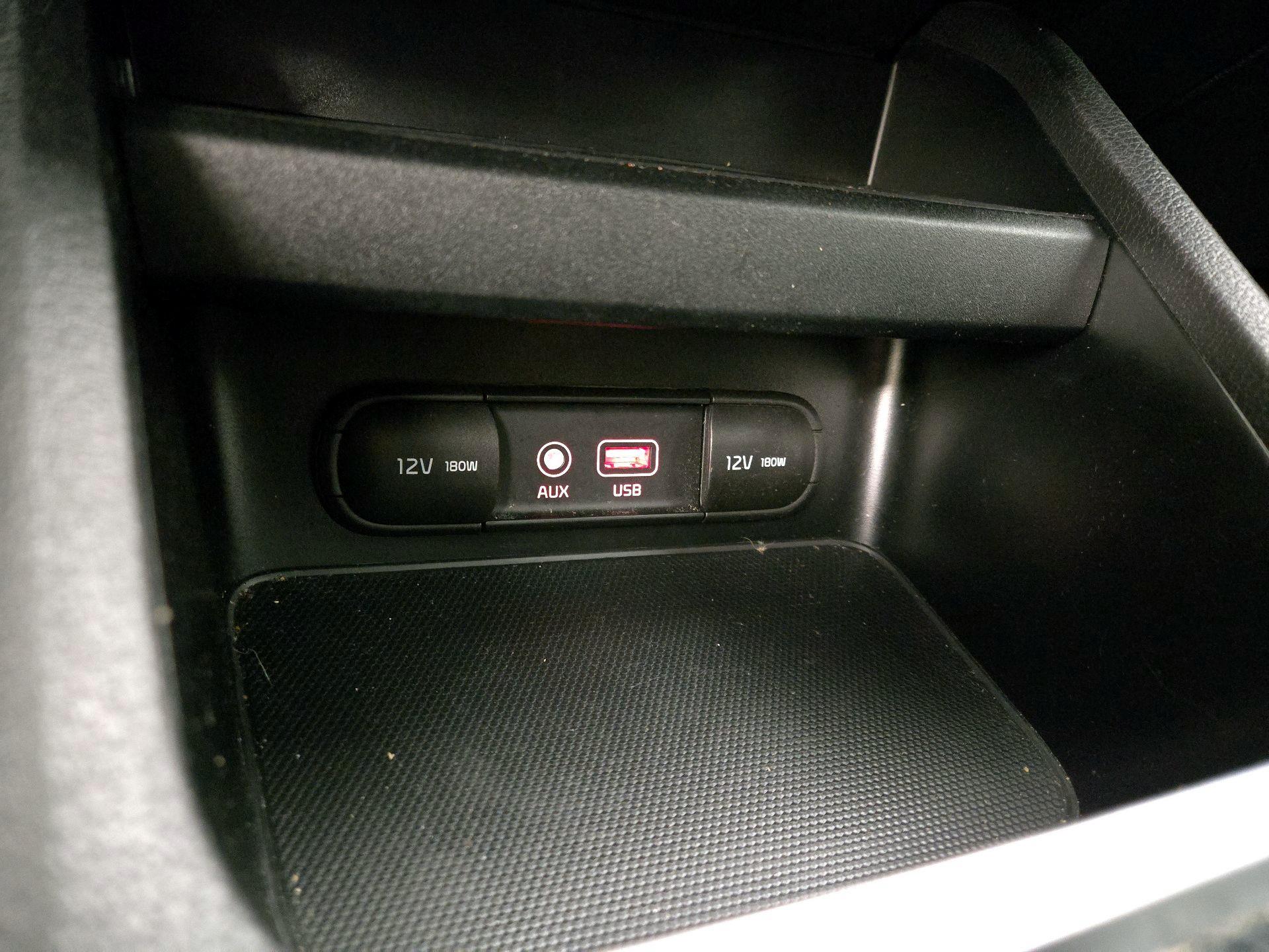 Thumbnail: 2019 Kia Forte - 18