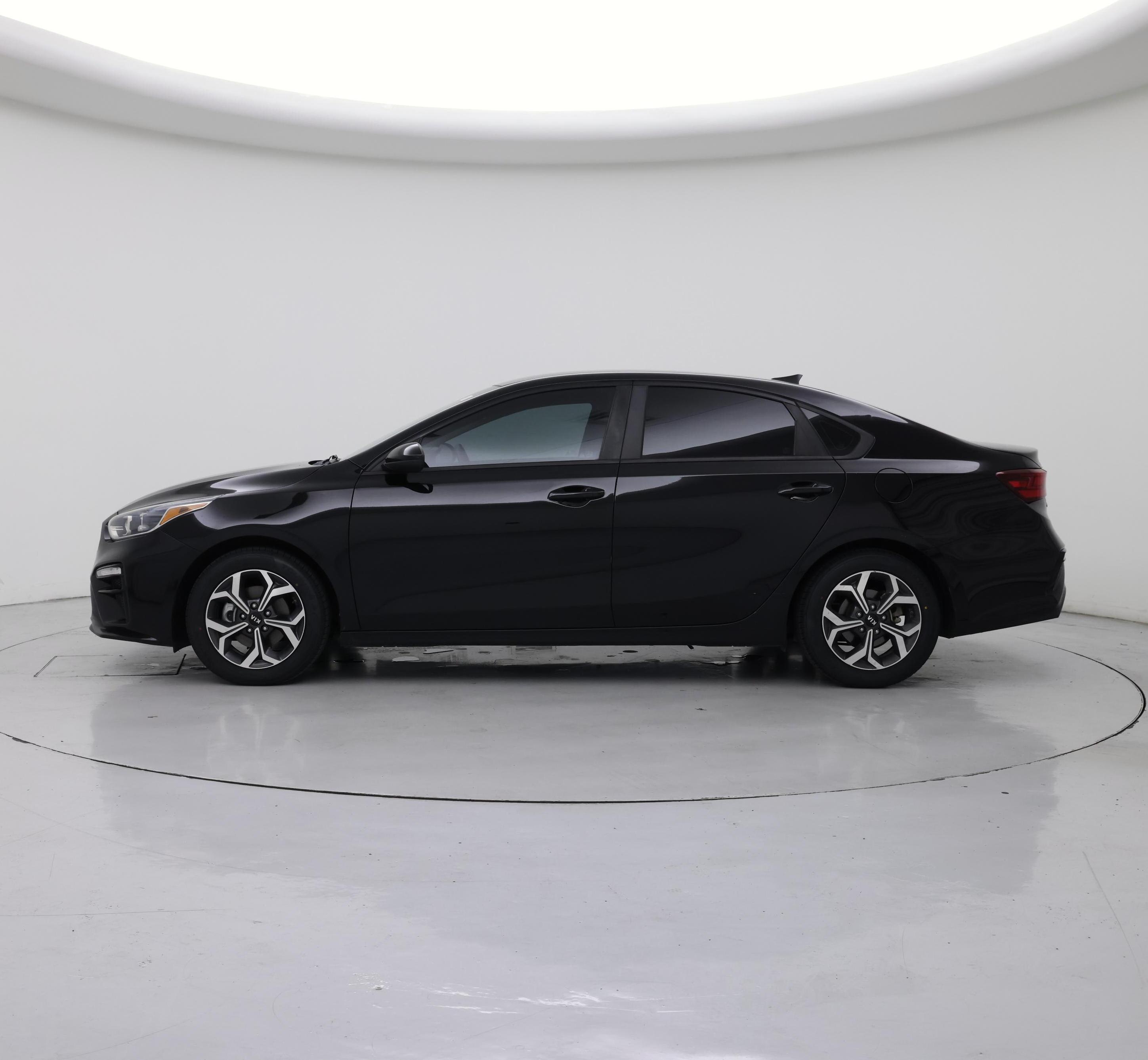 Thumbnail: 2019 Kia Forte - 3