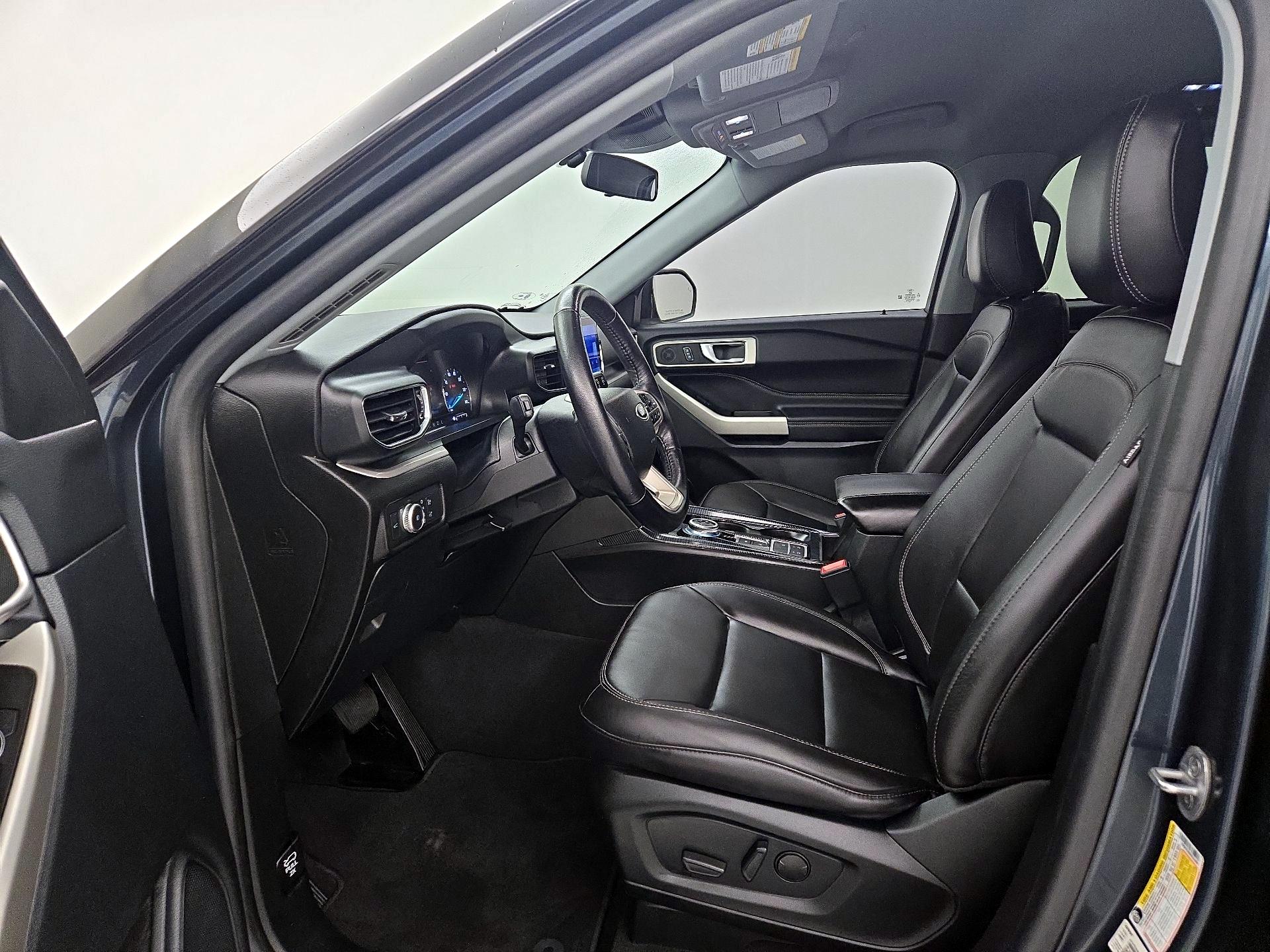 Thumbnail: 2022 Ford Explorer - 11