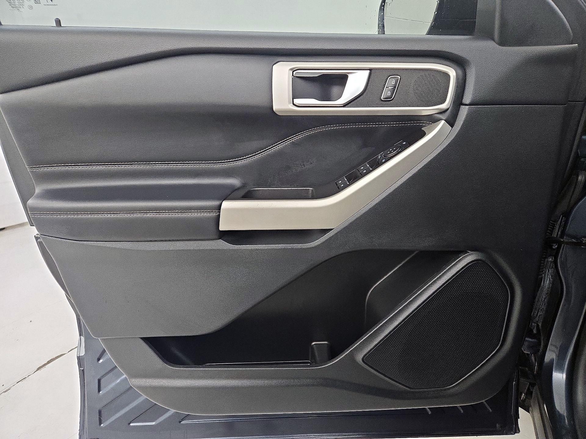 Thumbnail: 2022 Ford Explorer - 12