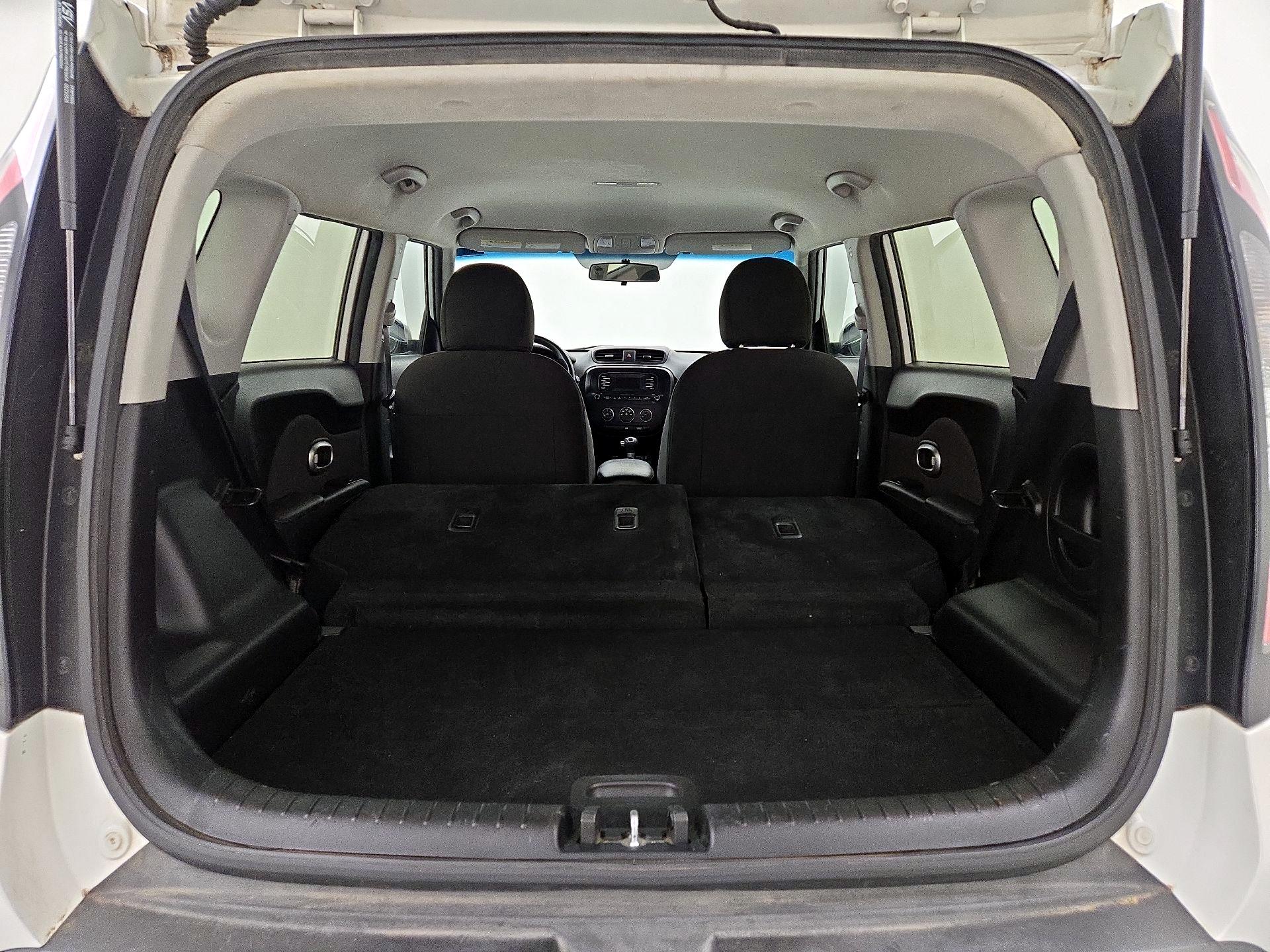 Thumbnail: 2015 Kia Soul - 18