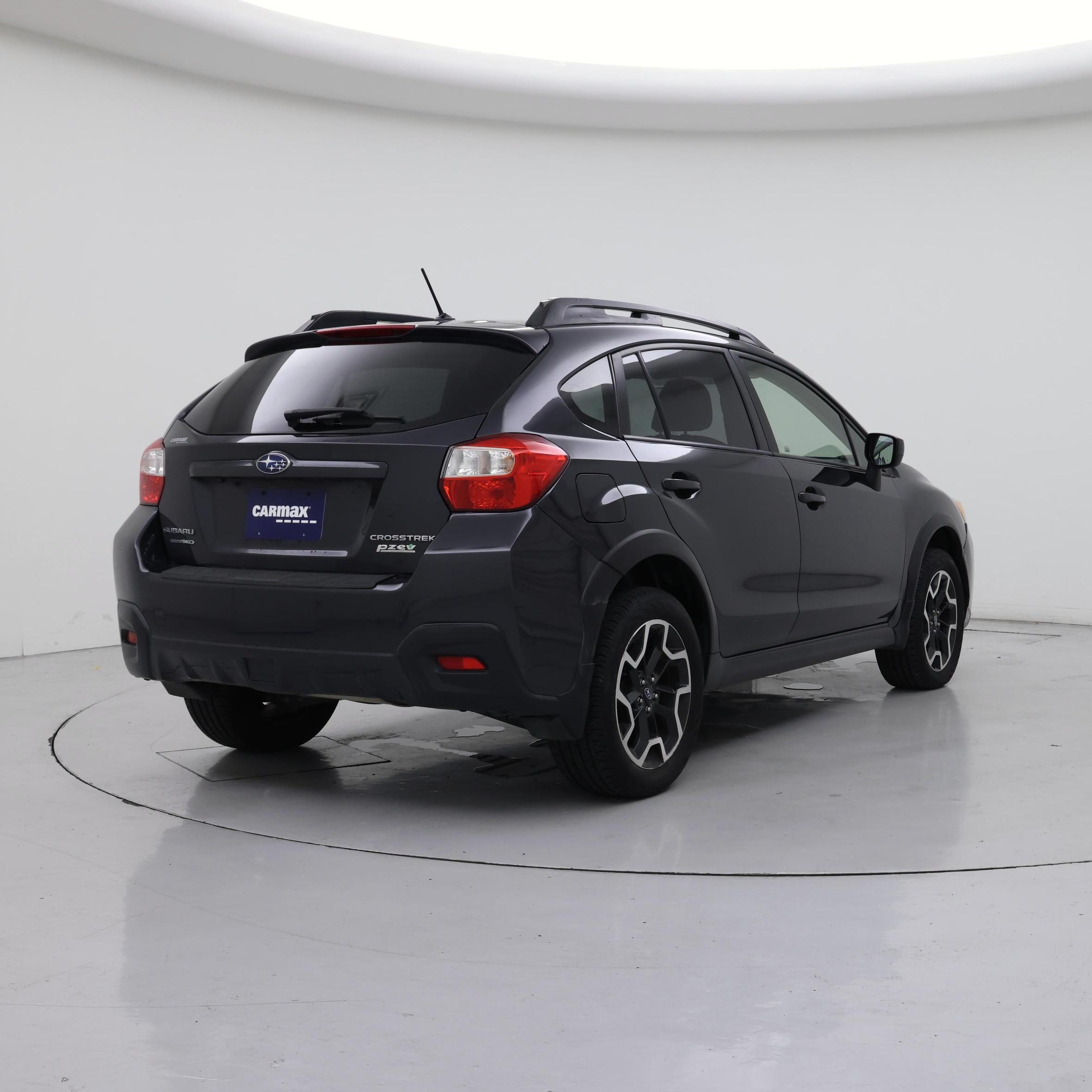 Thumbnail: 2017 Subaru Crosstrek - 8