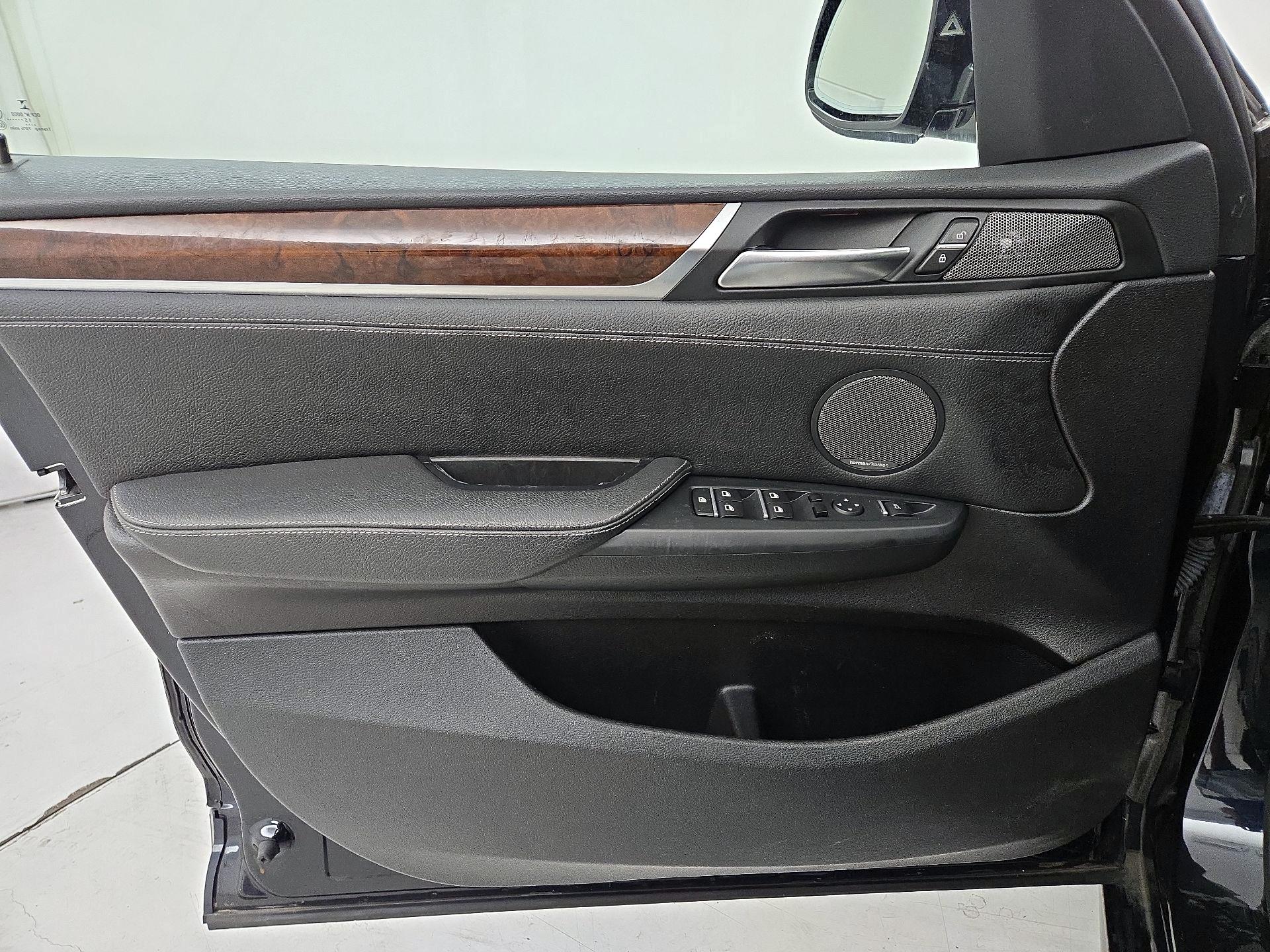 Thumbnail: 2016 BMW X3 - 12