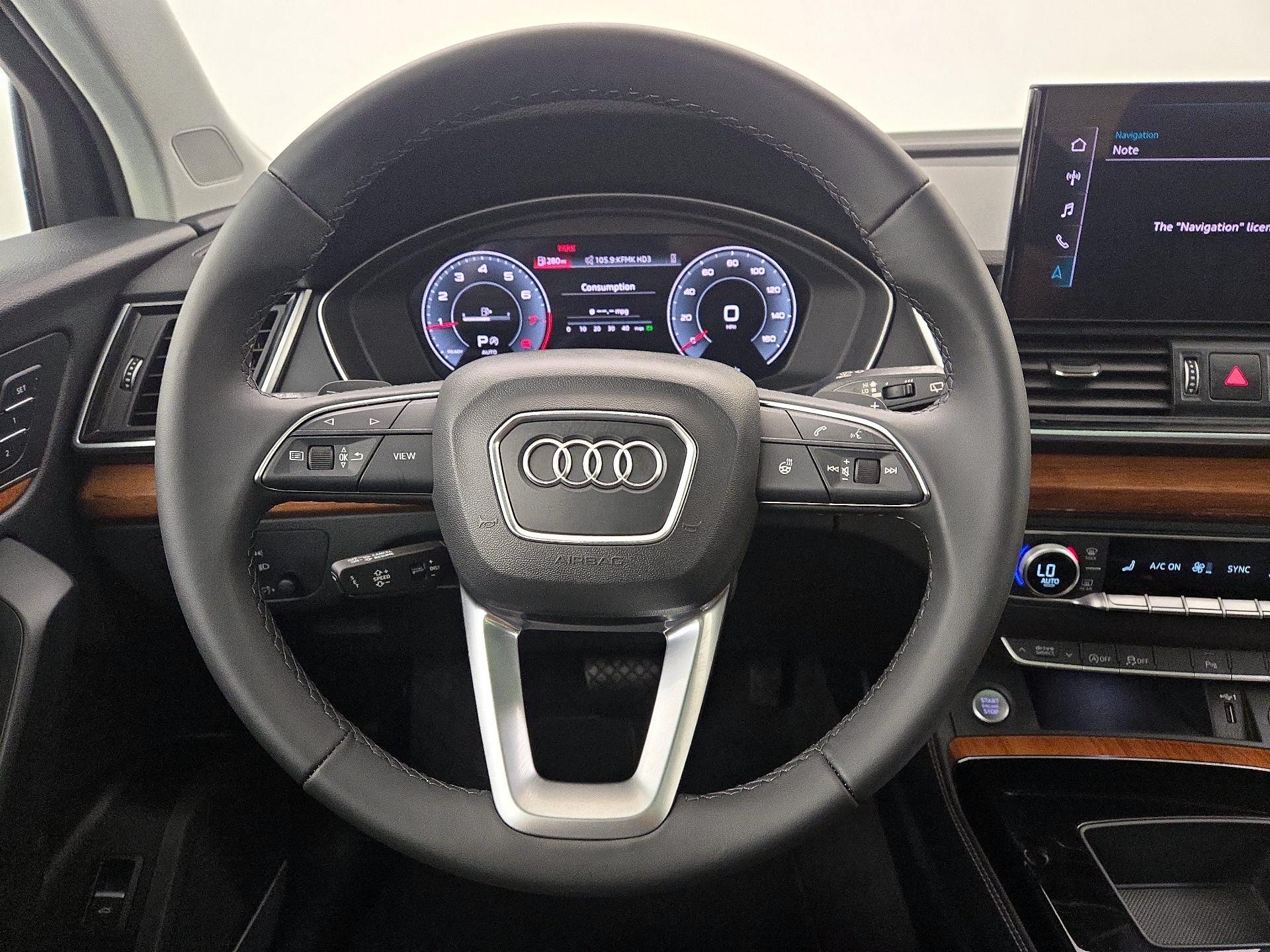 Thumbnail: 2023 Audi Q5 - 10