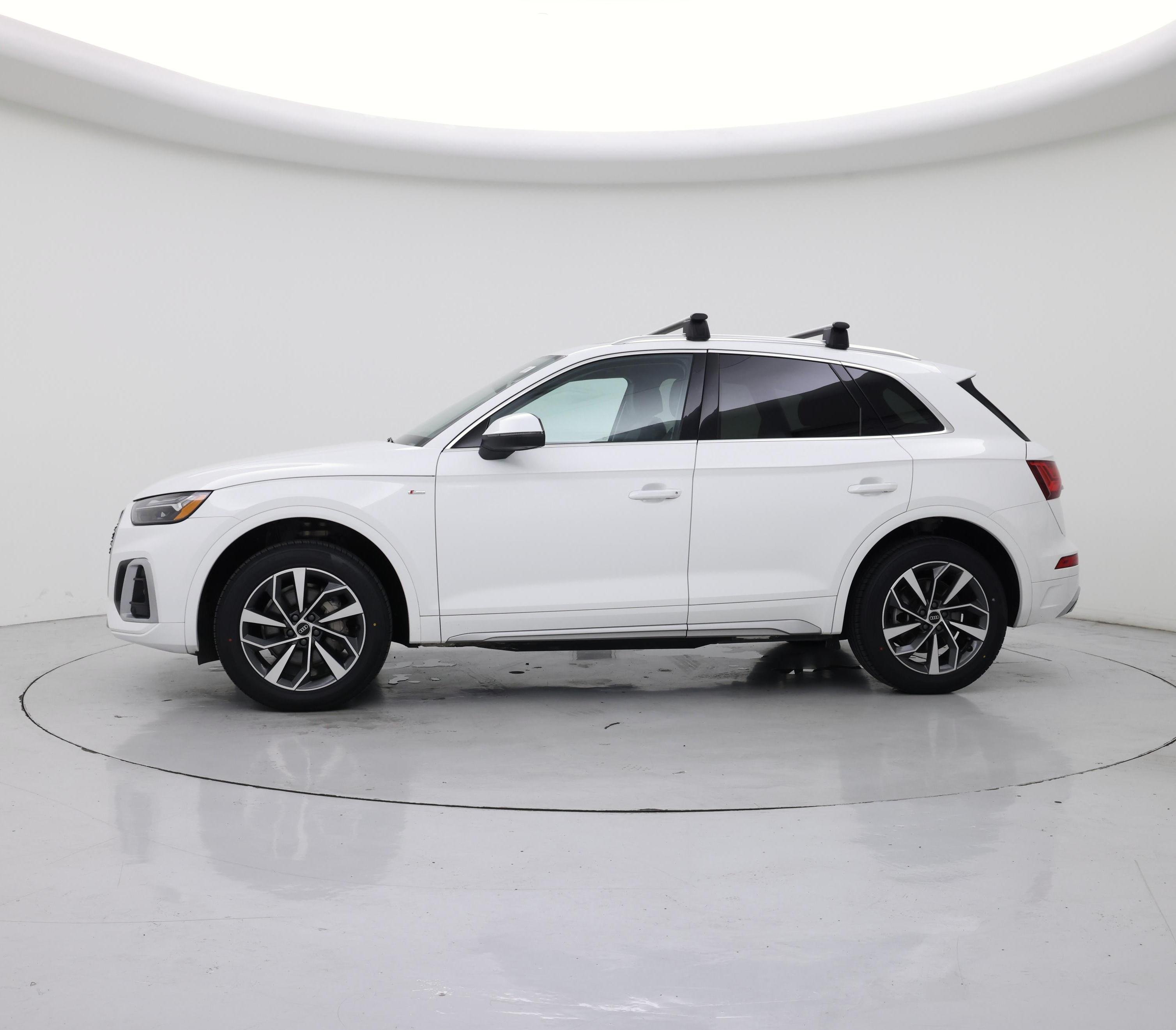 Thumbnail: 2023 Audi Q5 - 3