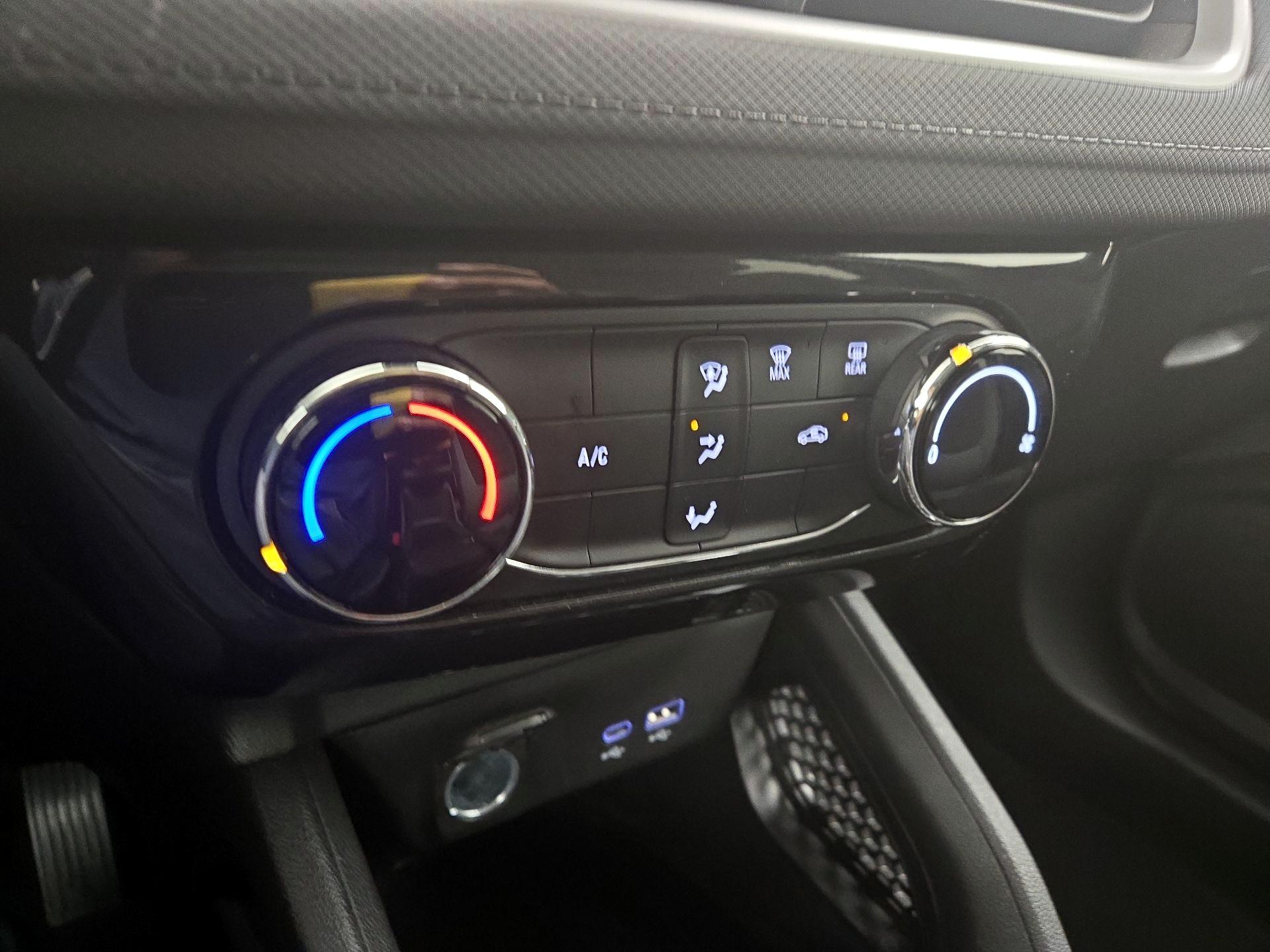 Thumbnail: 2025 Chevrolet TrailBlazer - 16