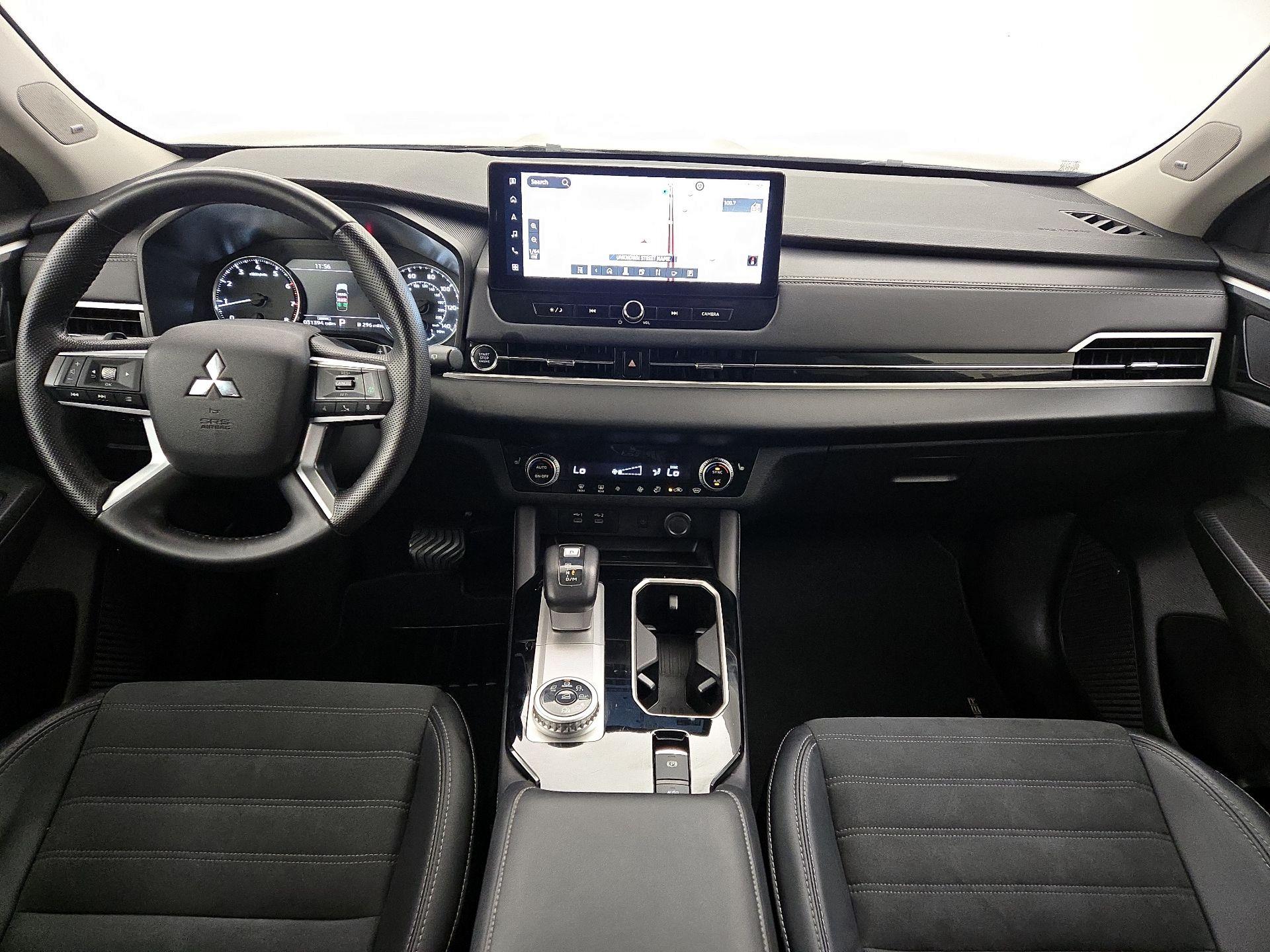 Thumbnail: 2025 Mitsubishi Outlander - 9