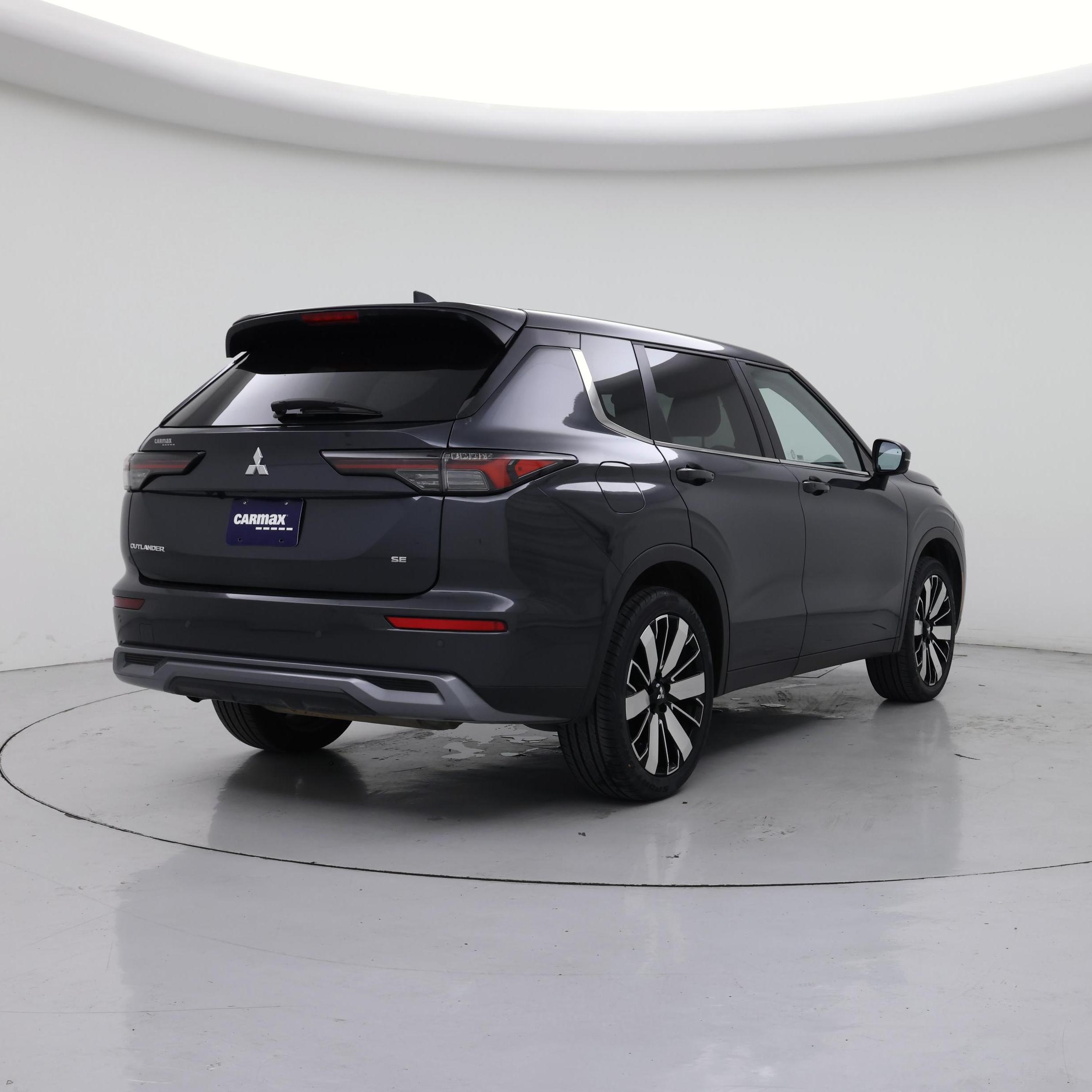 Thumbnail: 2025 Mitsubishi Outlander - 8