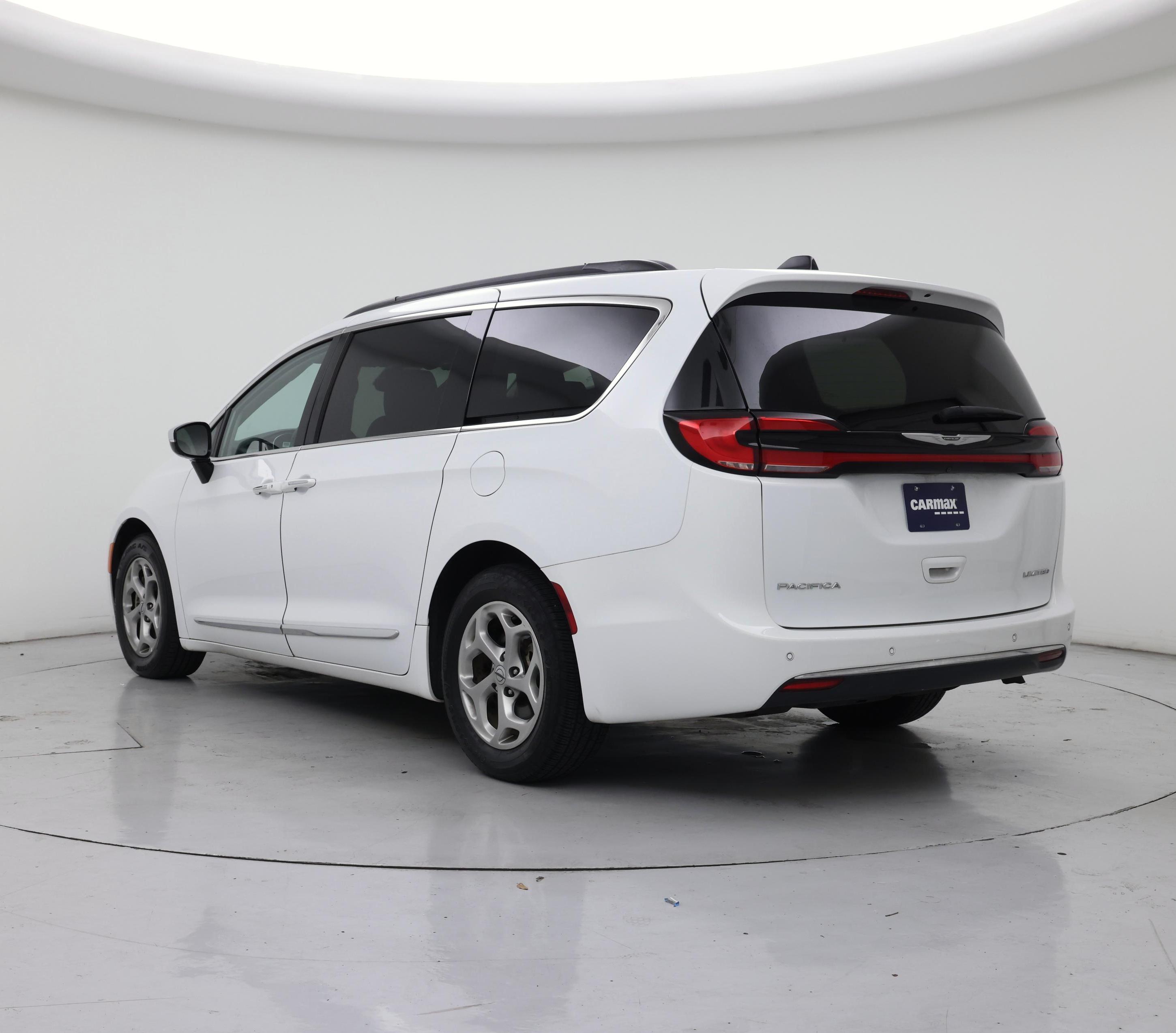 Thumbnail: 2023 Chrysler Pacifica - 2