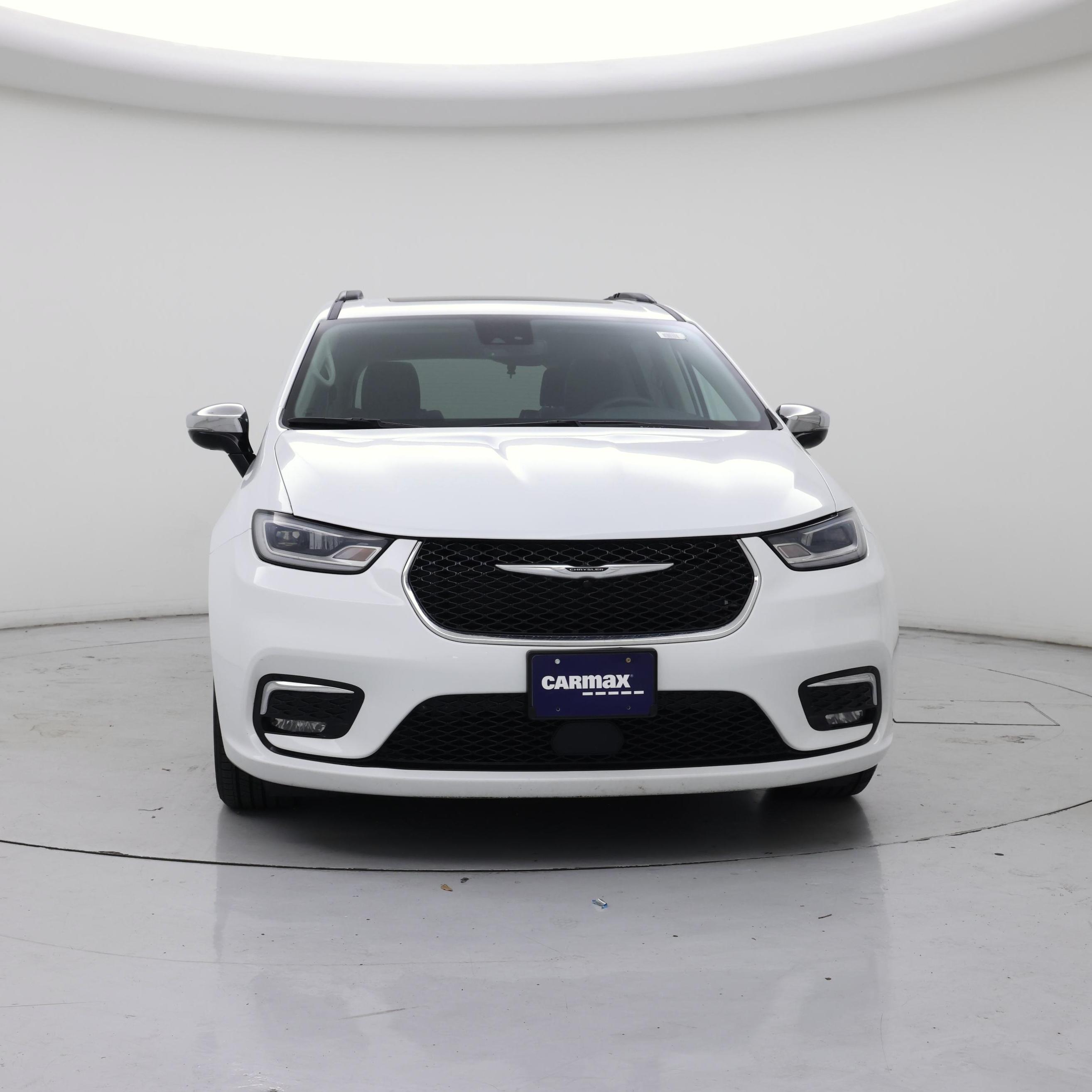 Thumbnail: 2023 Chrysler Pacifica - 5