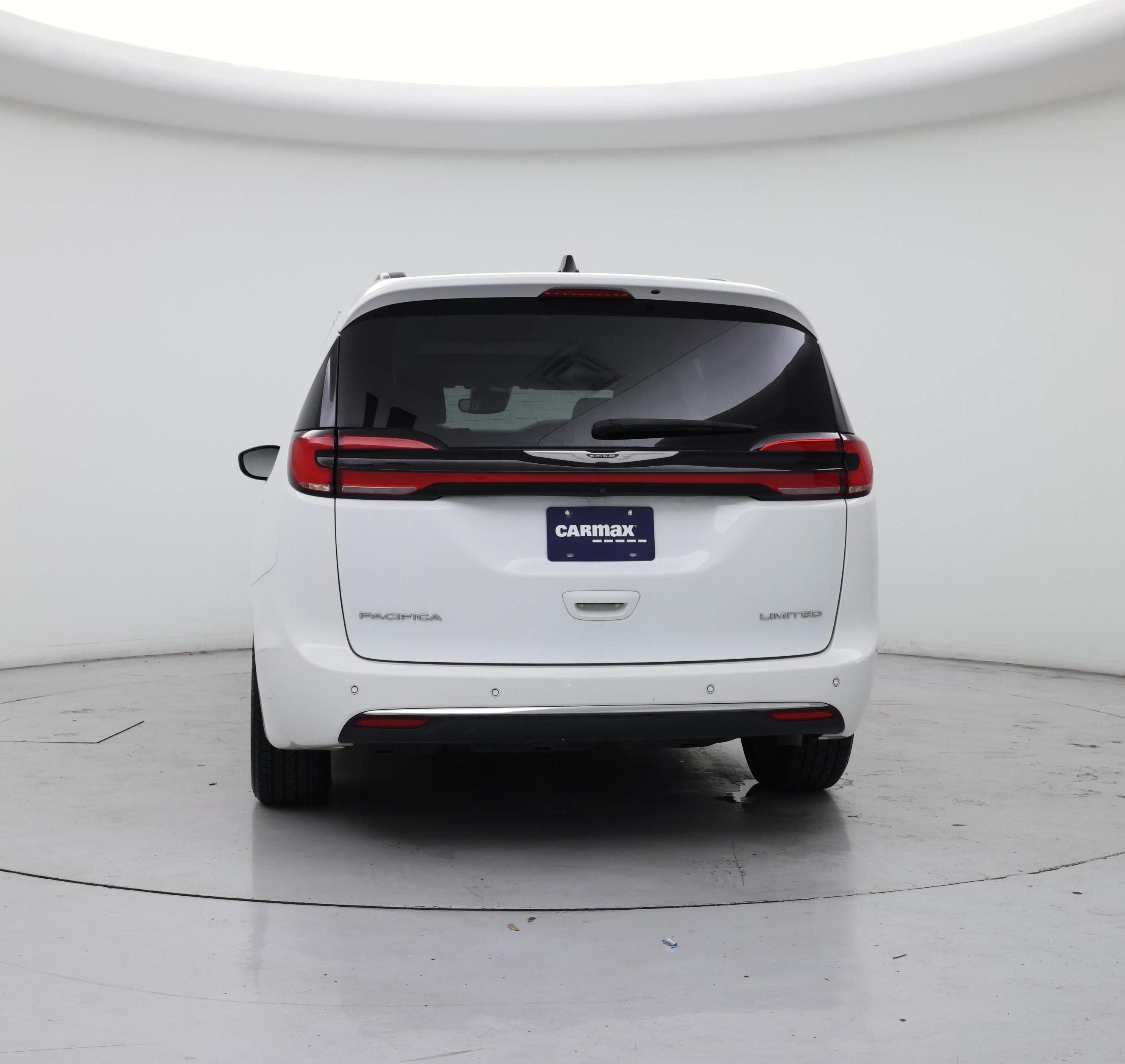 Thumbnail: 2023 Chrysler Pacifica - 6