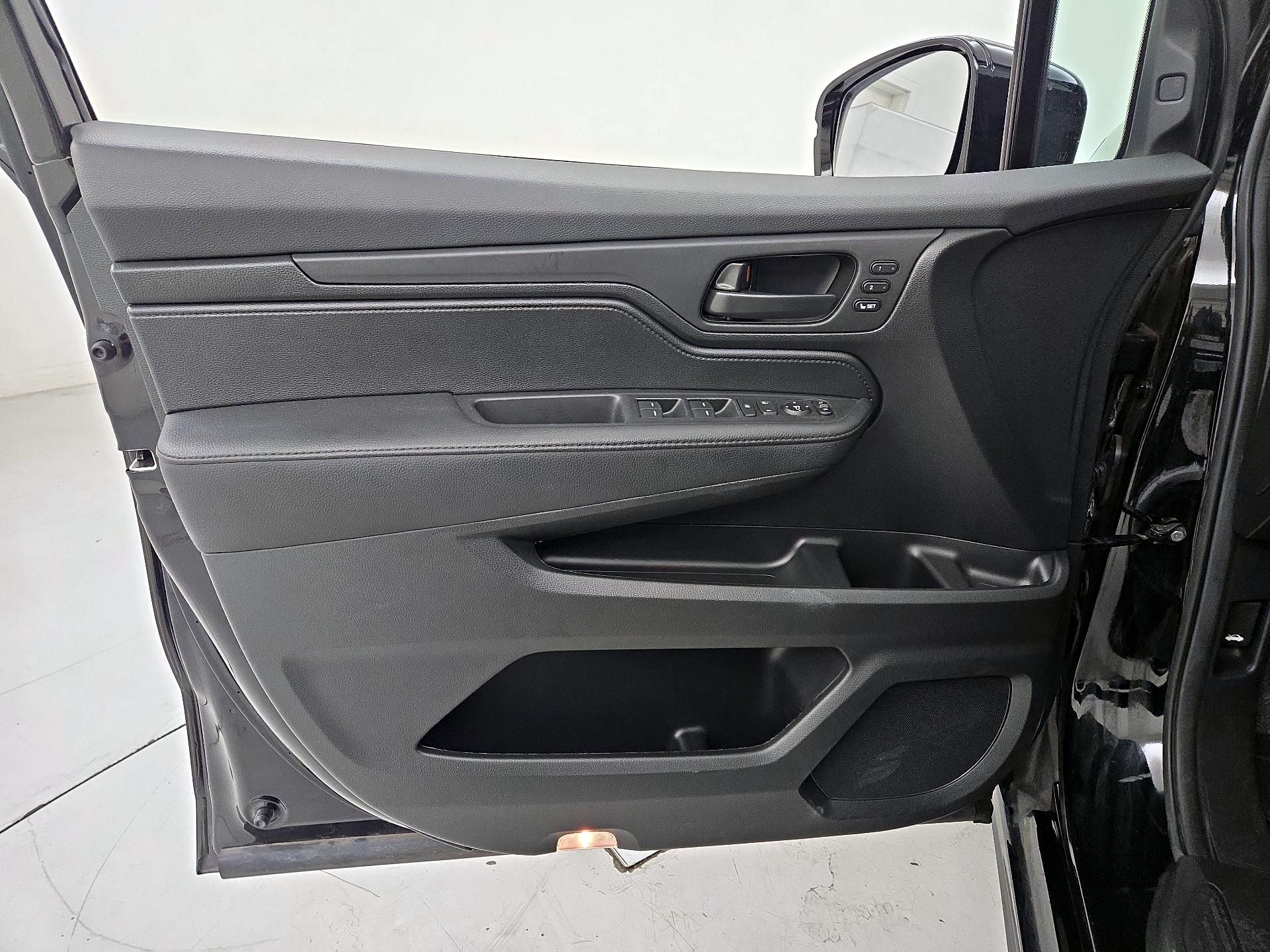 Thumbnail: 2025 Honda Odyssey - 12