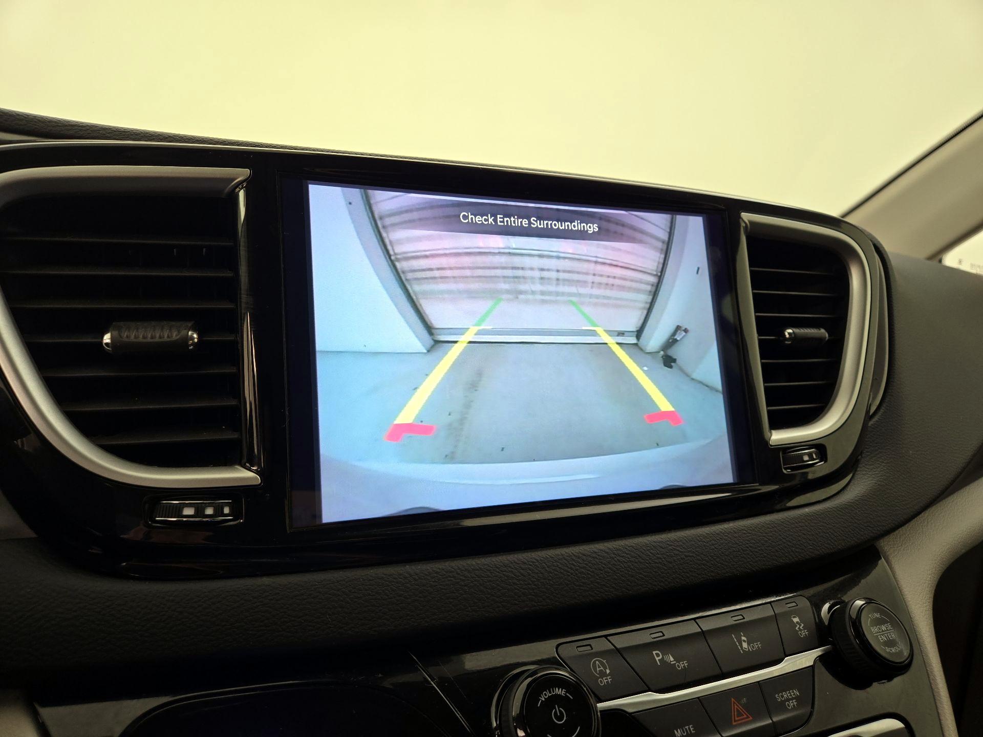 Thumbnail: 2024 Chrysler Pacifica - 14