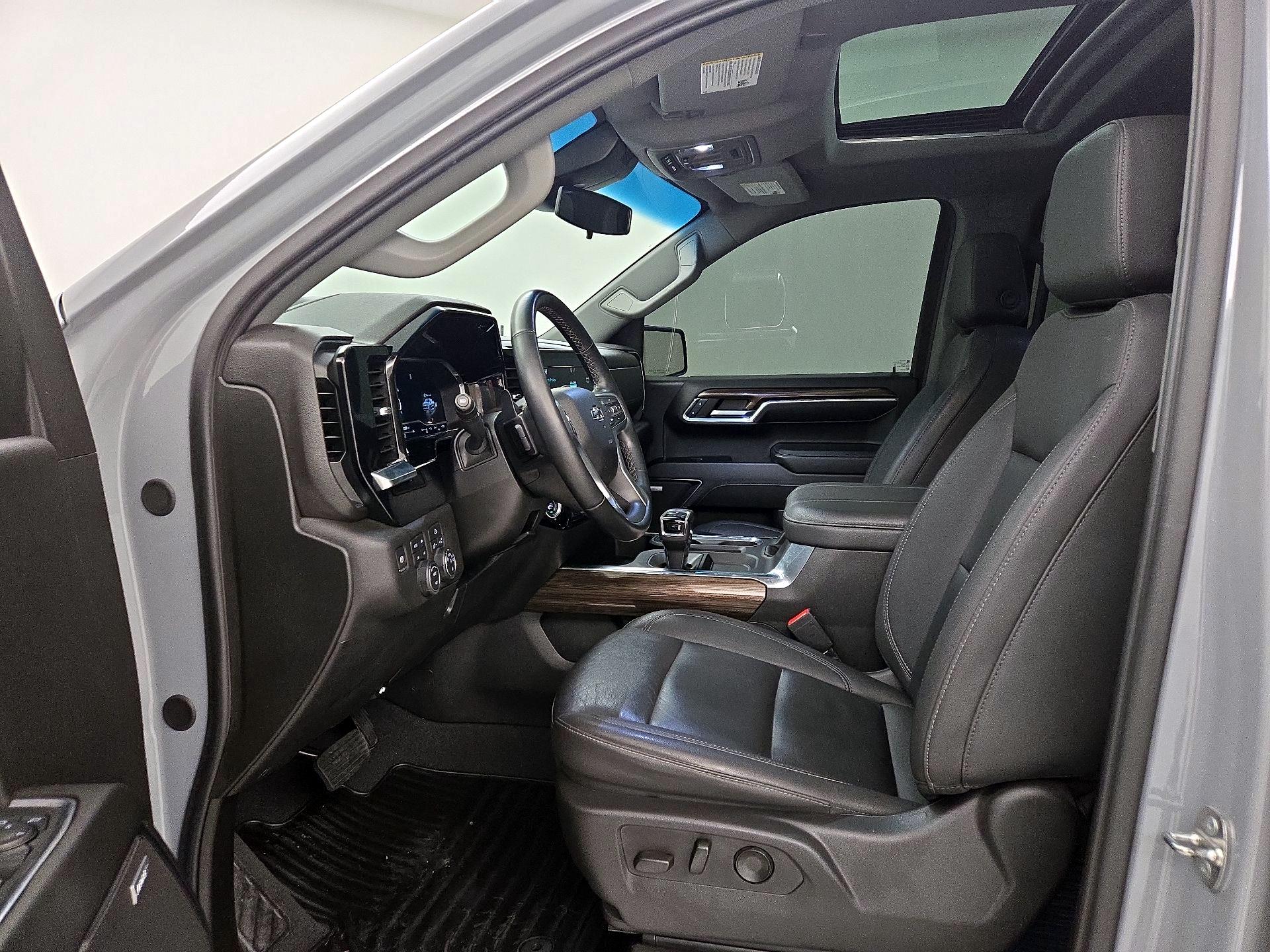 Thumbnail: 2024 Chevrolet Silverado 1500 - 11