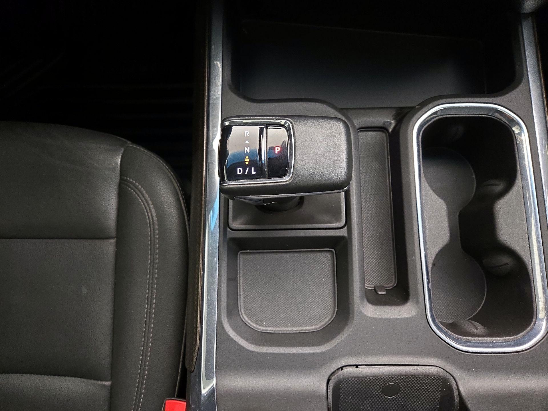 Thumbnail: 2024 Chevrolet Silverado 1500 - 17