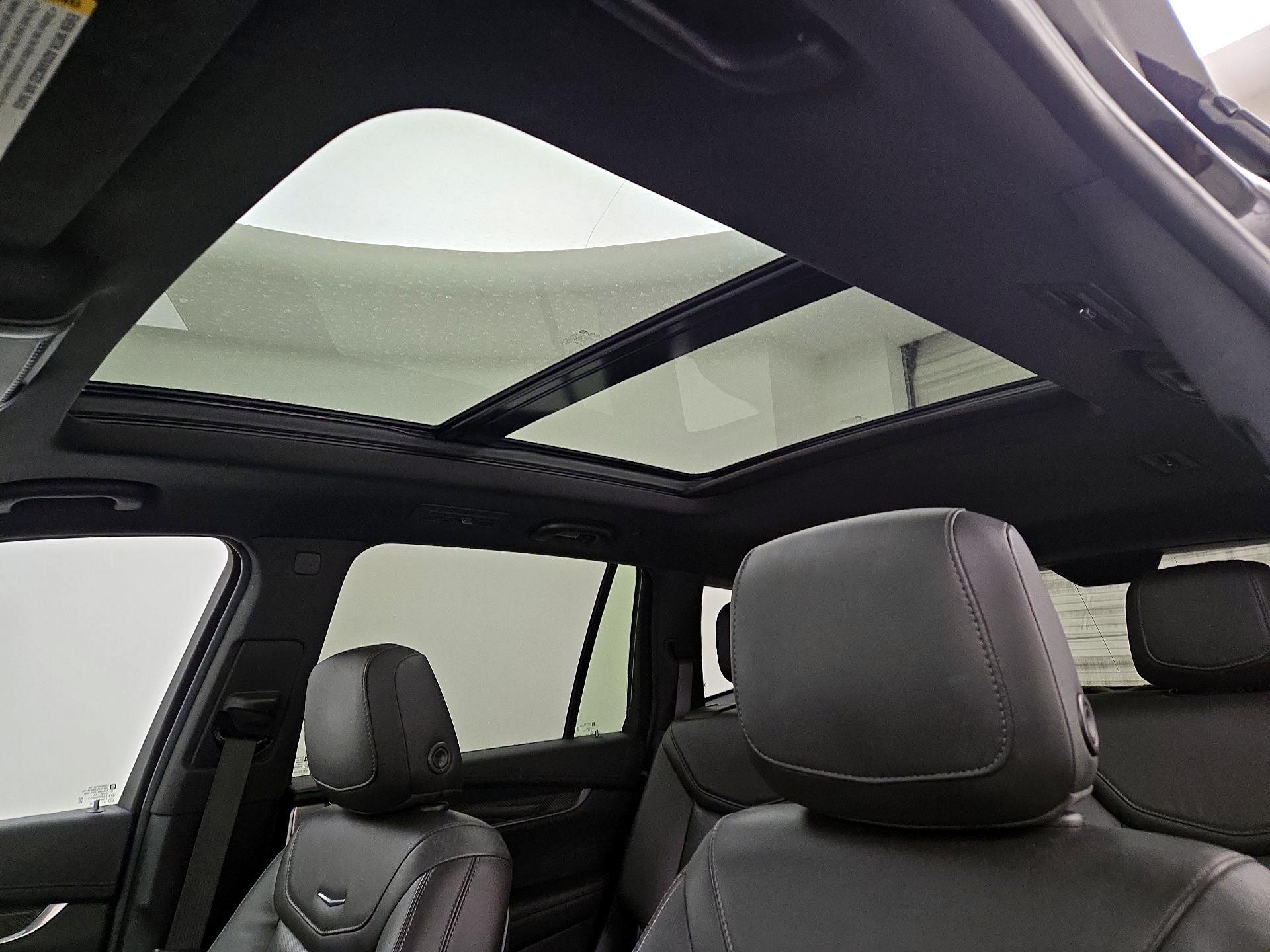 Thumbnail: 2020 Cadillac XT6 - 20