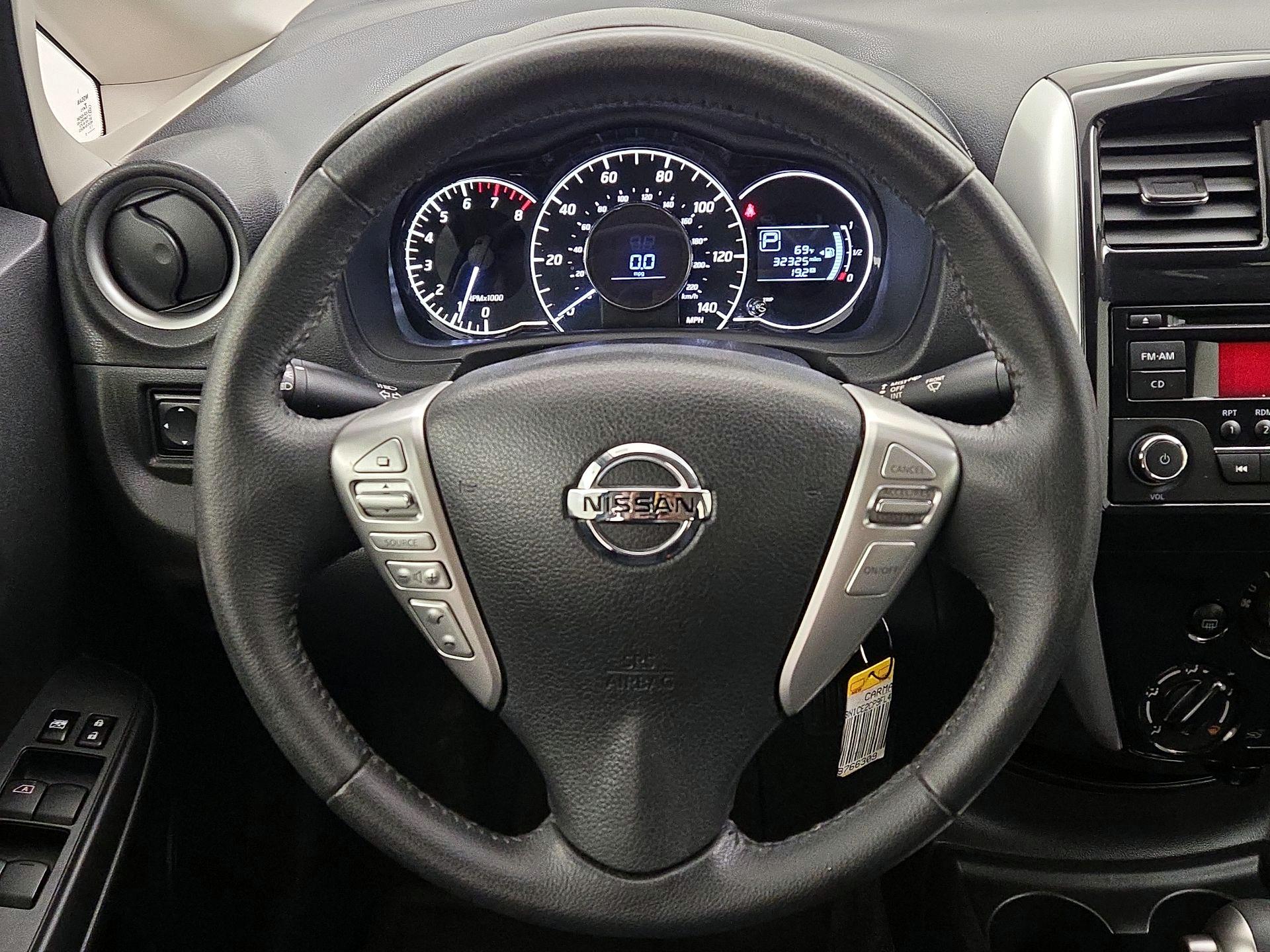 Thumbnail: 2015 Nissan Versa Note - 10