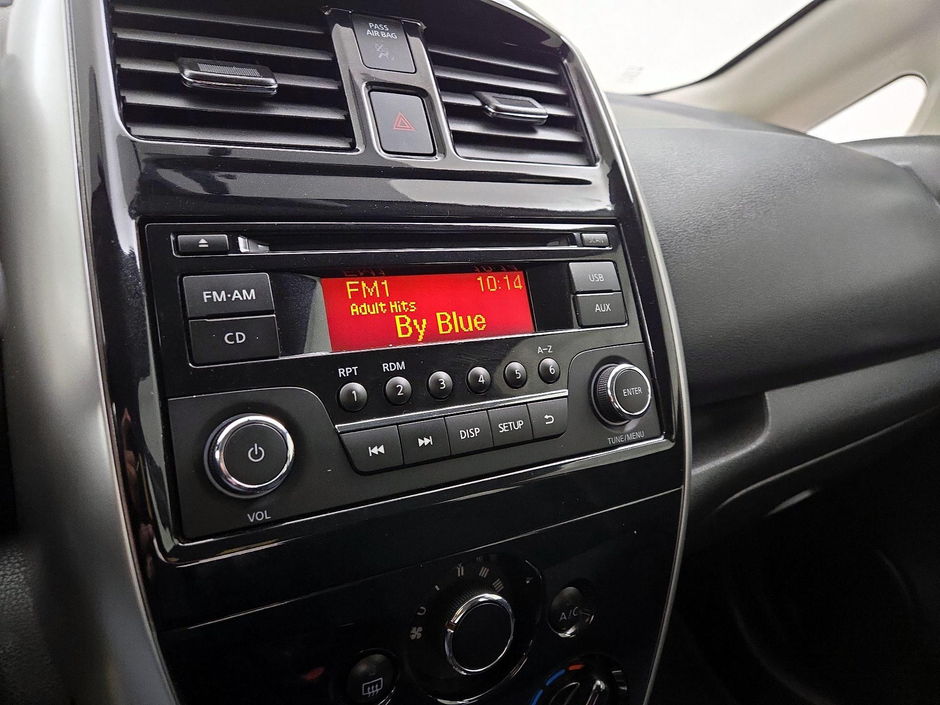 Thumbnail: 2015 Nissan Versa Note - 14