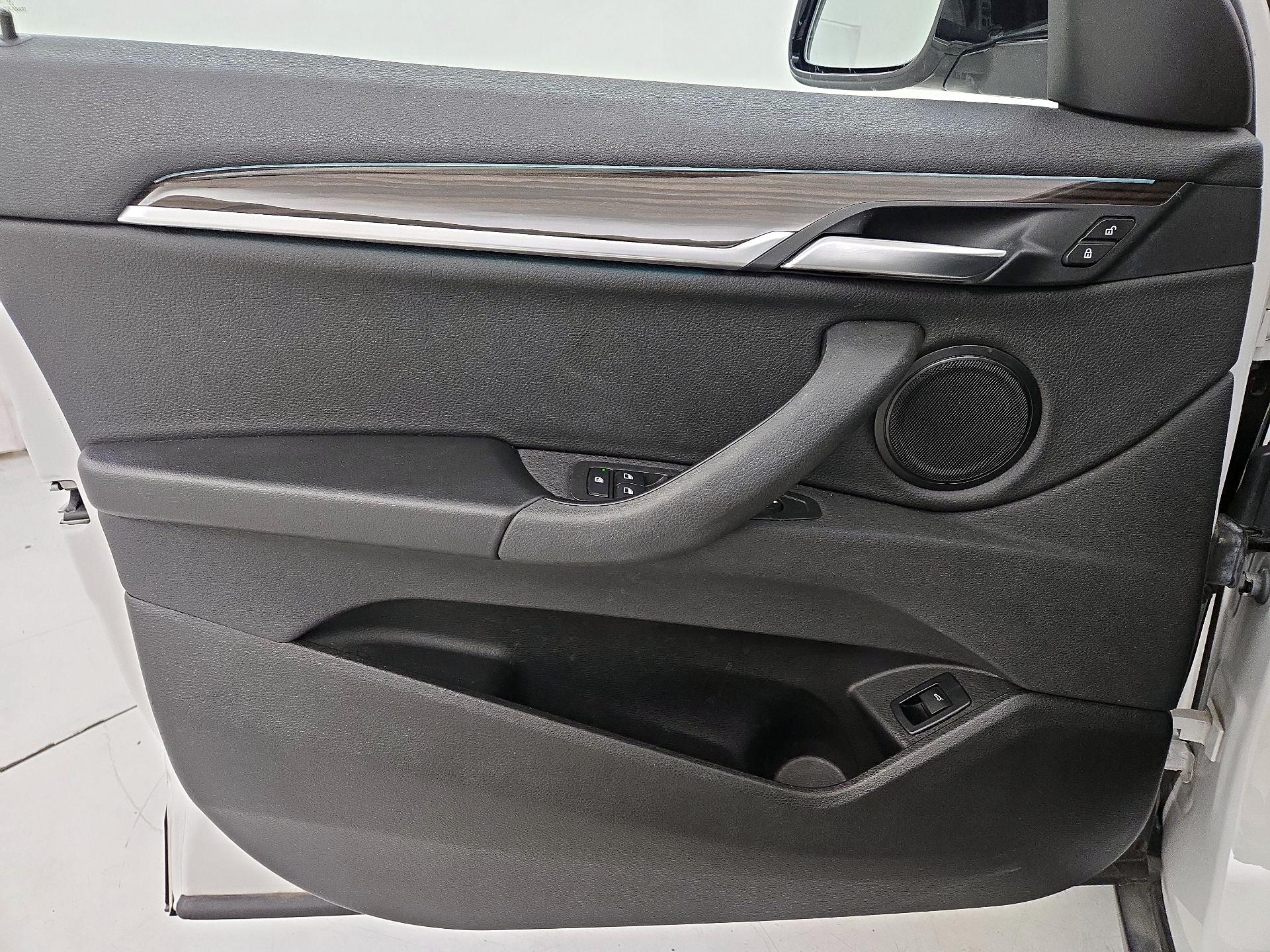 Thumbnail: 2018 BMW X2 - 12