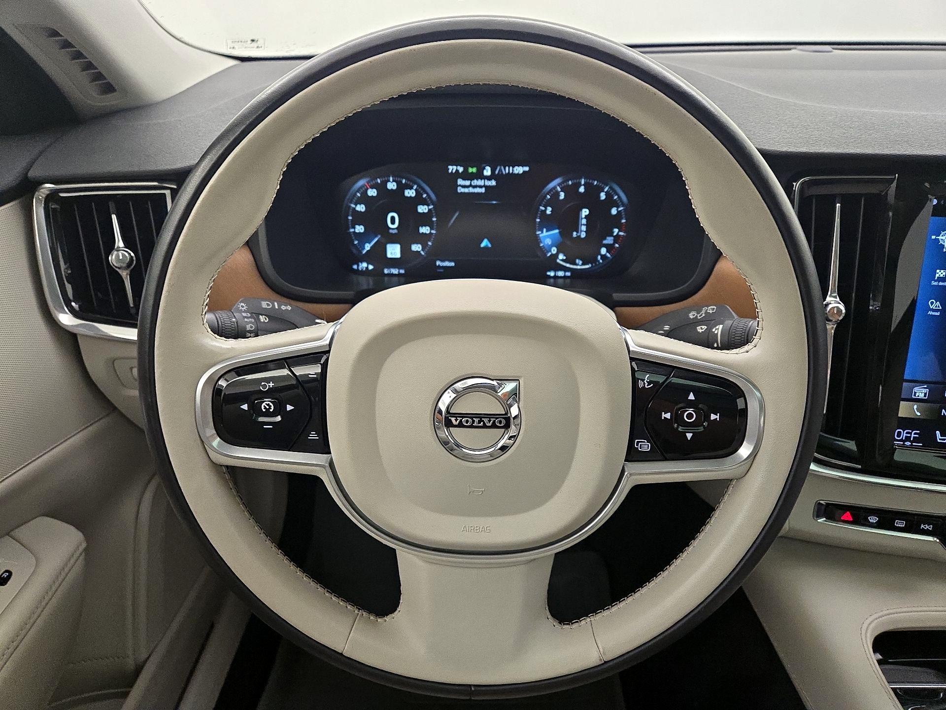 Thumbnail: 2018 Volvo V90 - 10