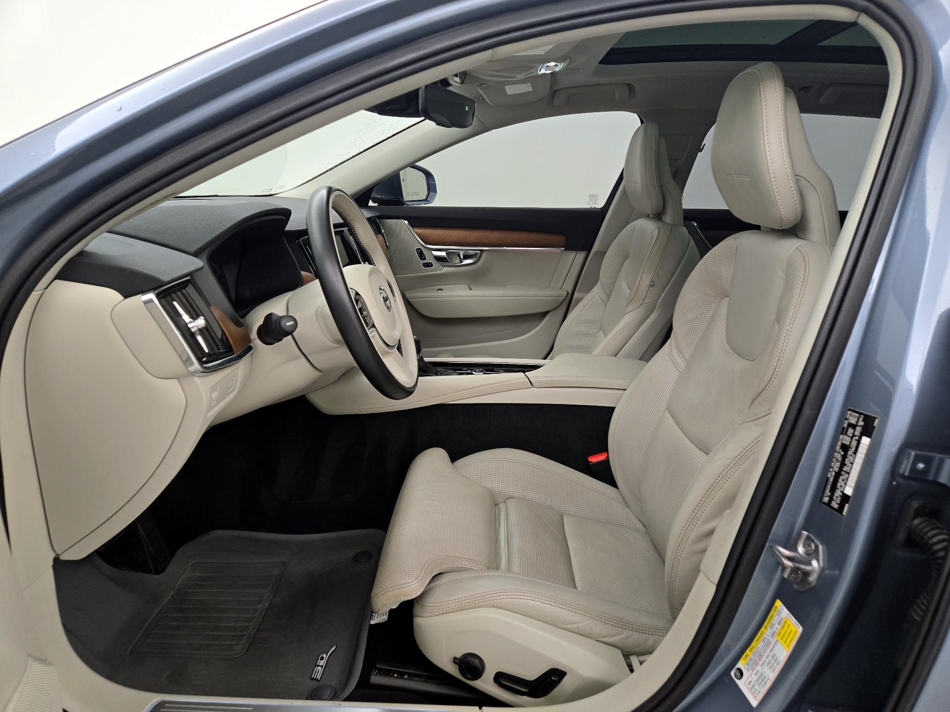 Thumbnail: 2018 Volvo V90 - 11