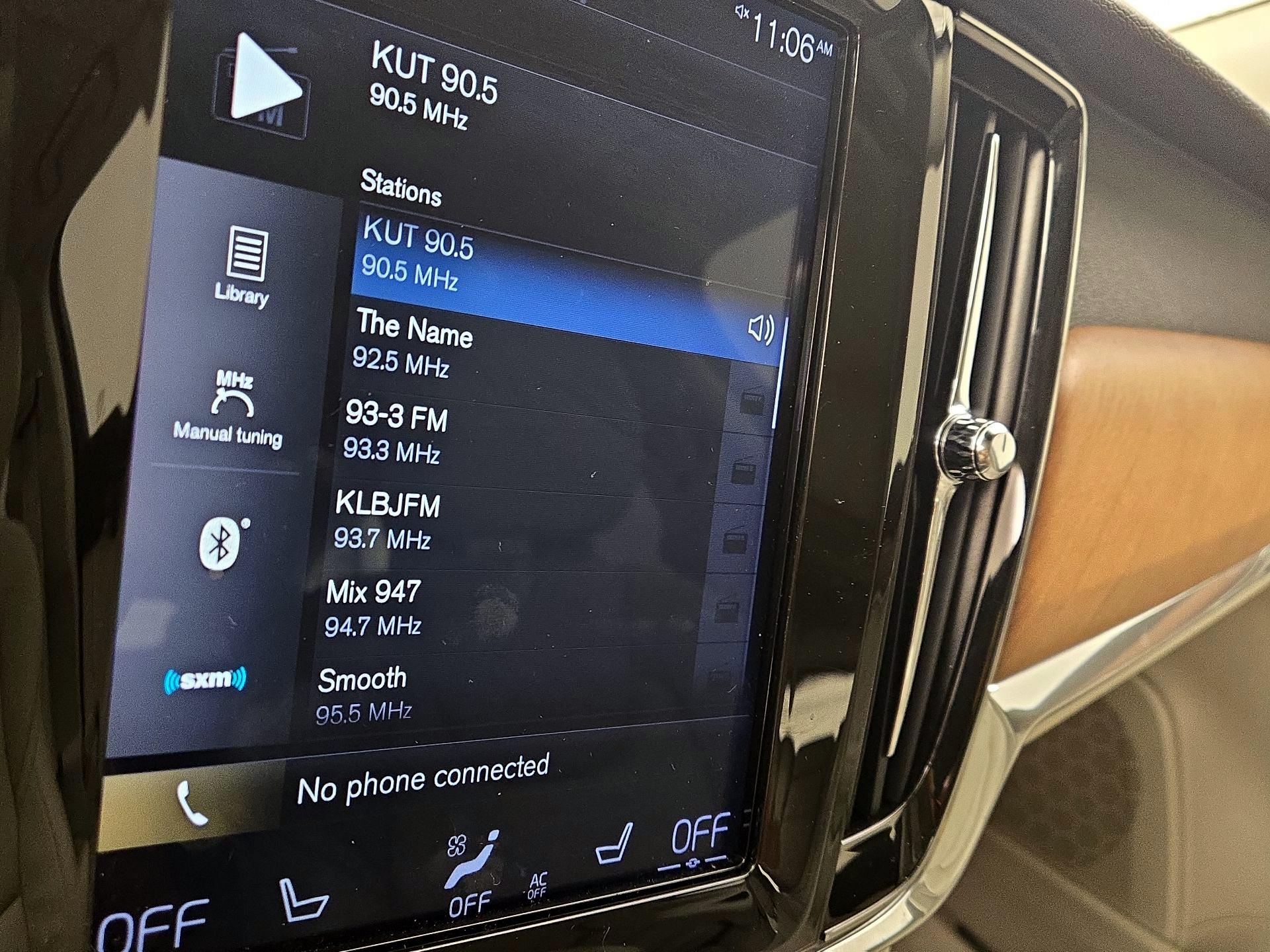 Thumbnail: 2018 Volvo V90 - 16