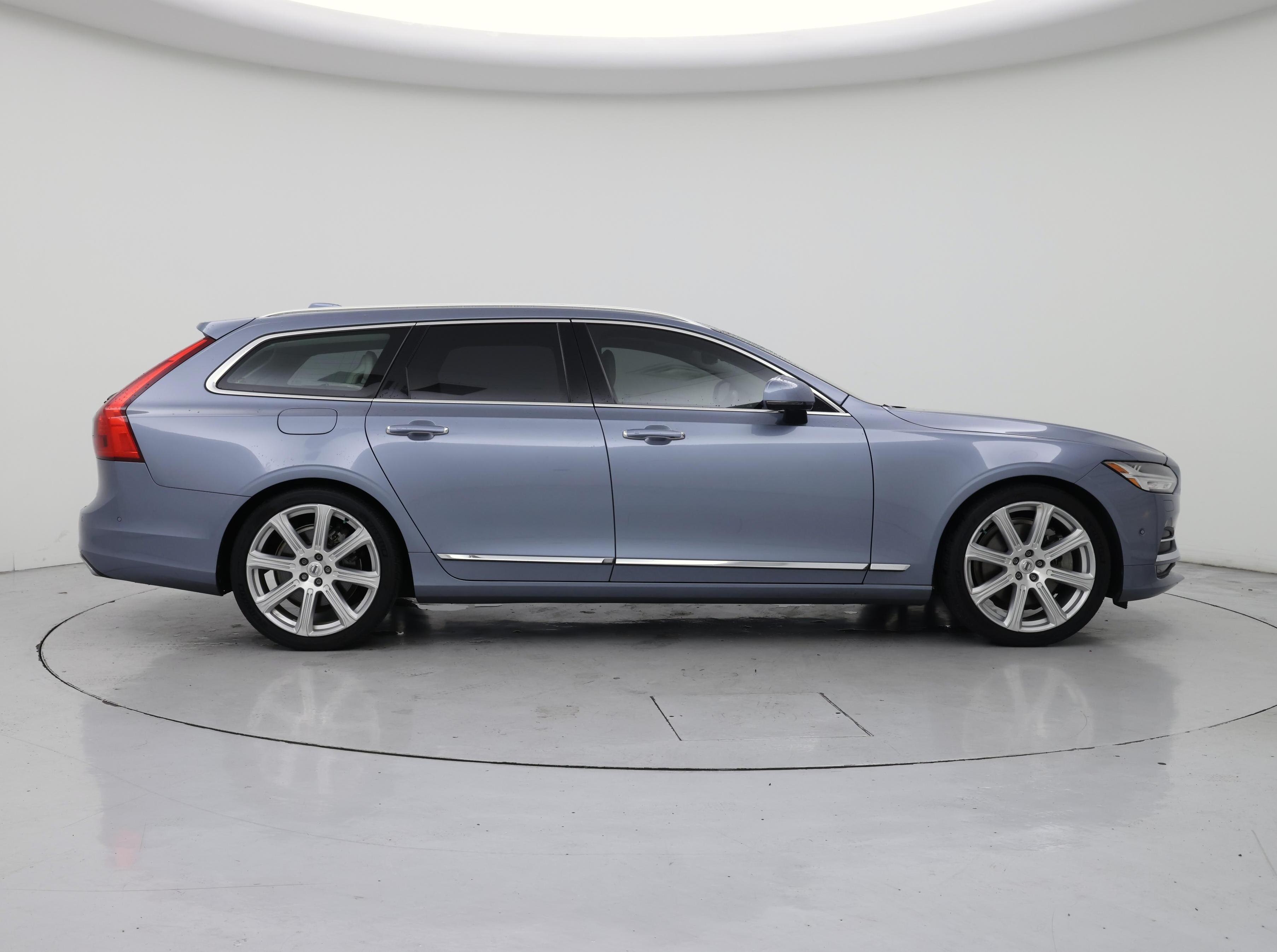 Thumbnail: 2018 Volvo V90 - 7