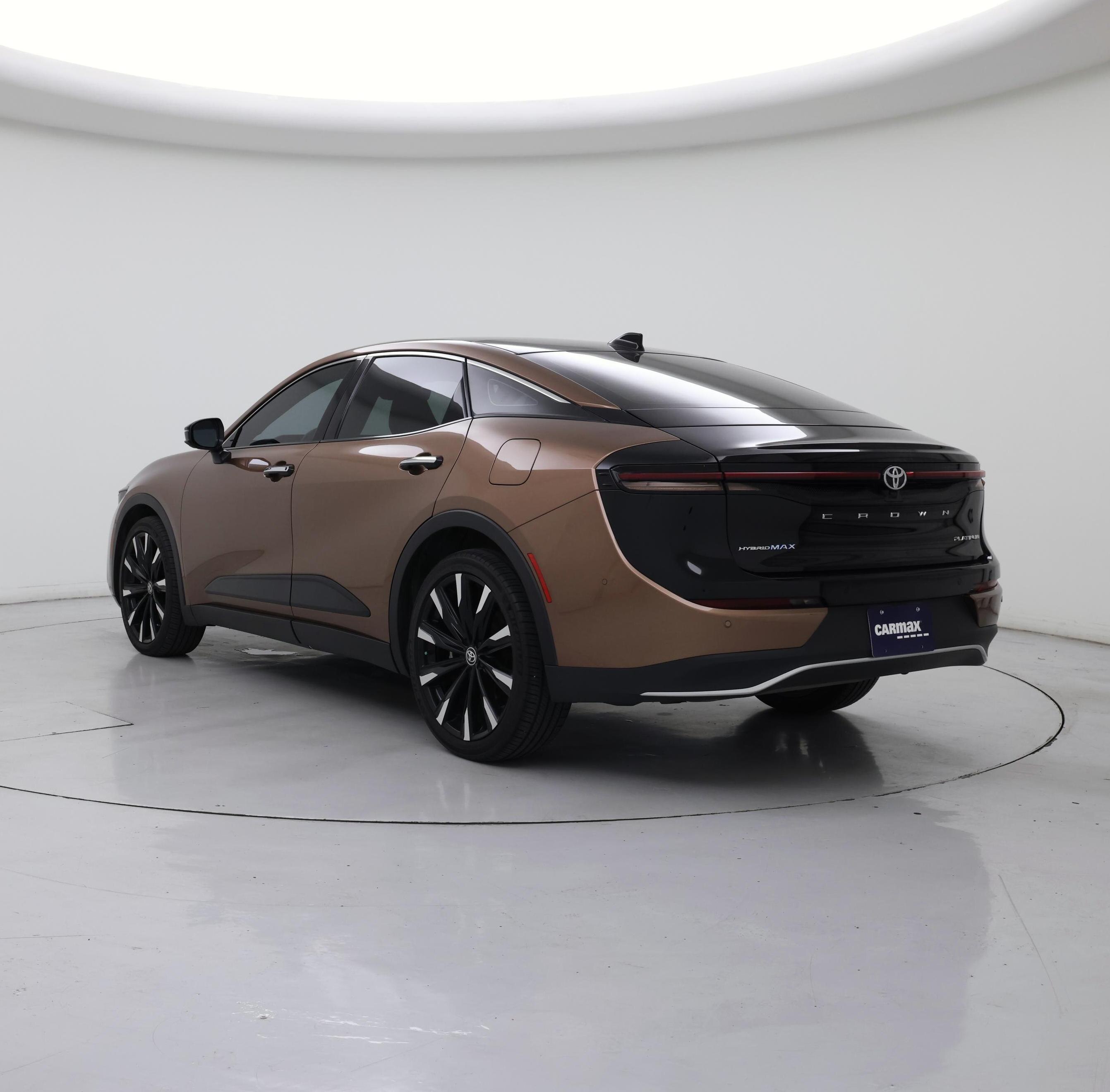 Thumbnail: 2023 Toyota Crown - 2