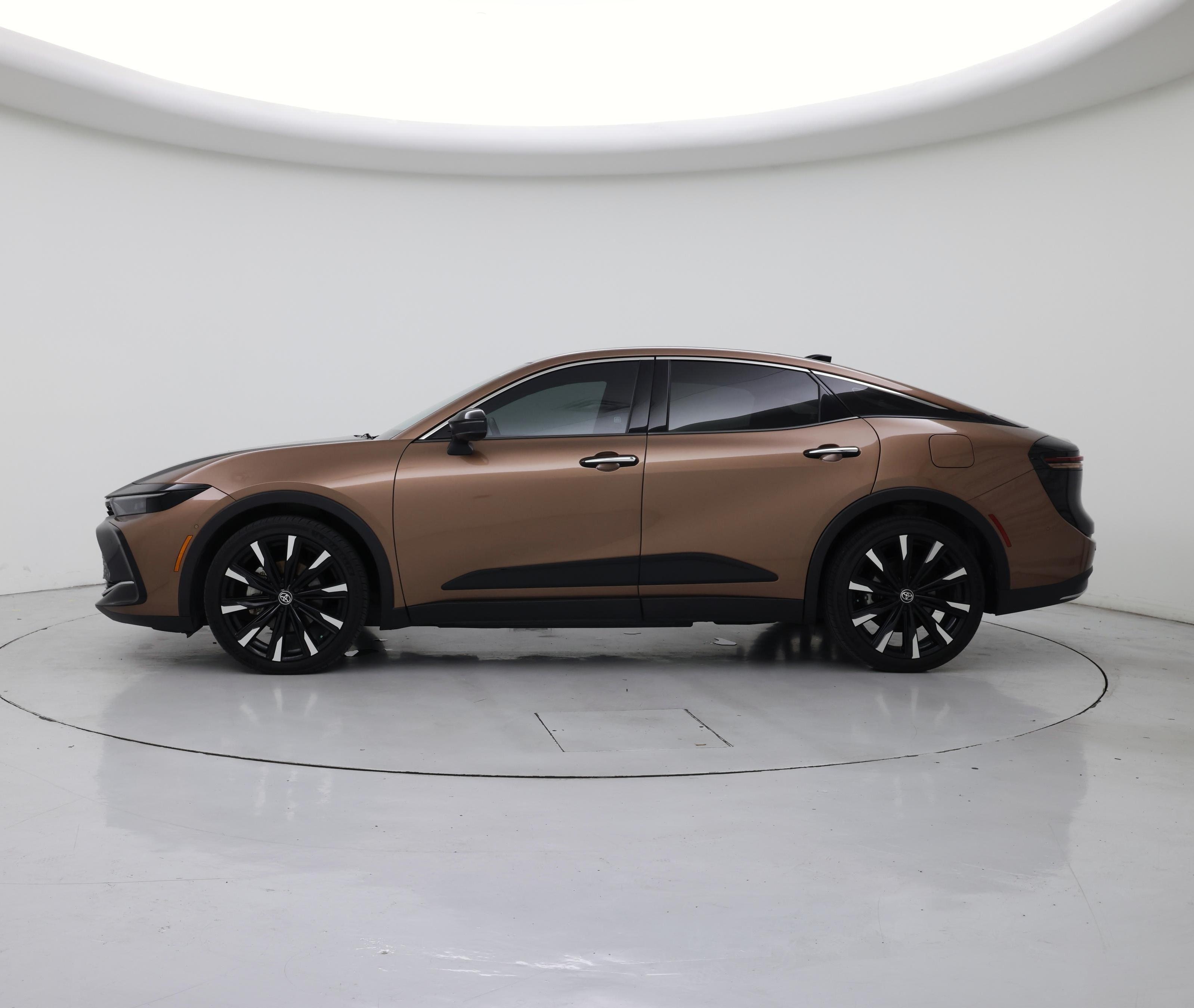 Thumbnail: 2023 Toyota Crown - 3